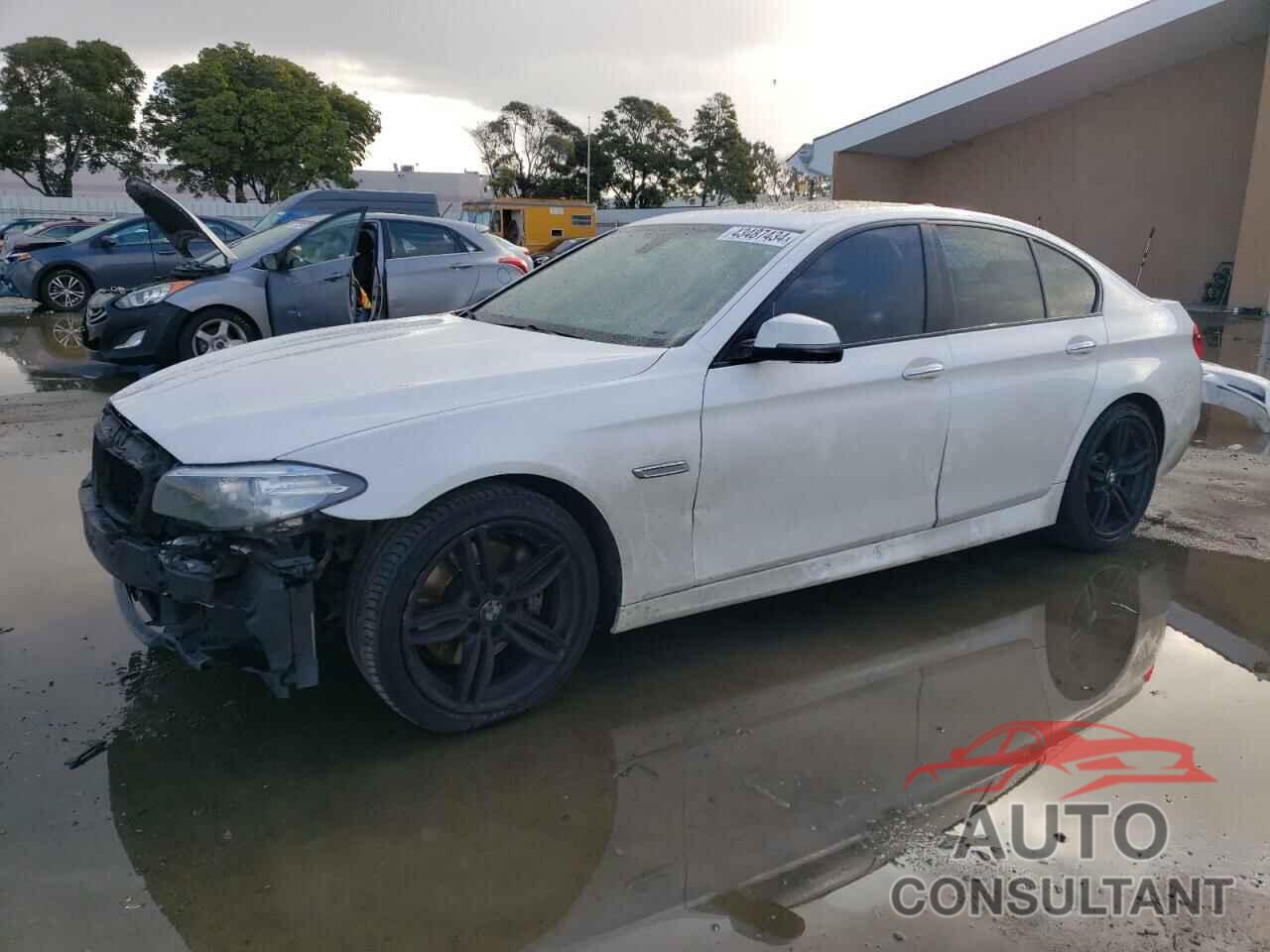 BMW 5 SERIES 2016 - WBA5B1C58GG133617