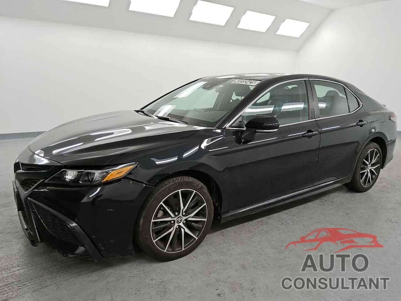 TOYOTA CAMRY 2024 - 4T1G11AK3RU903276