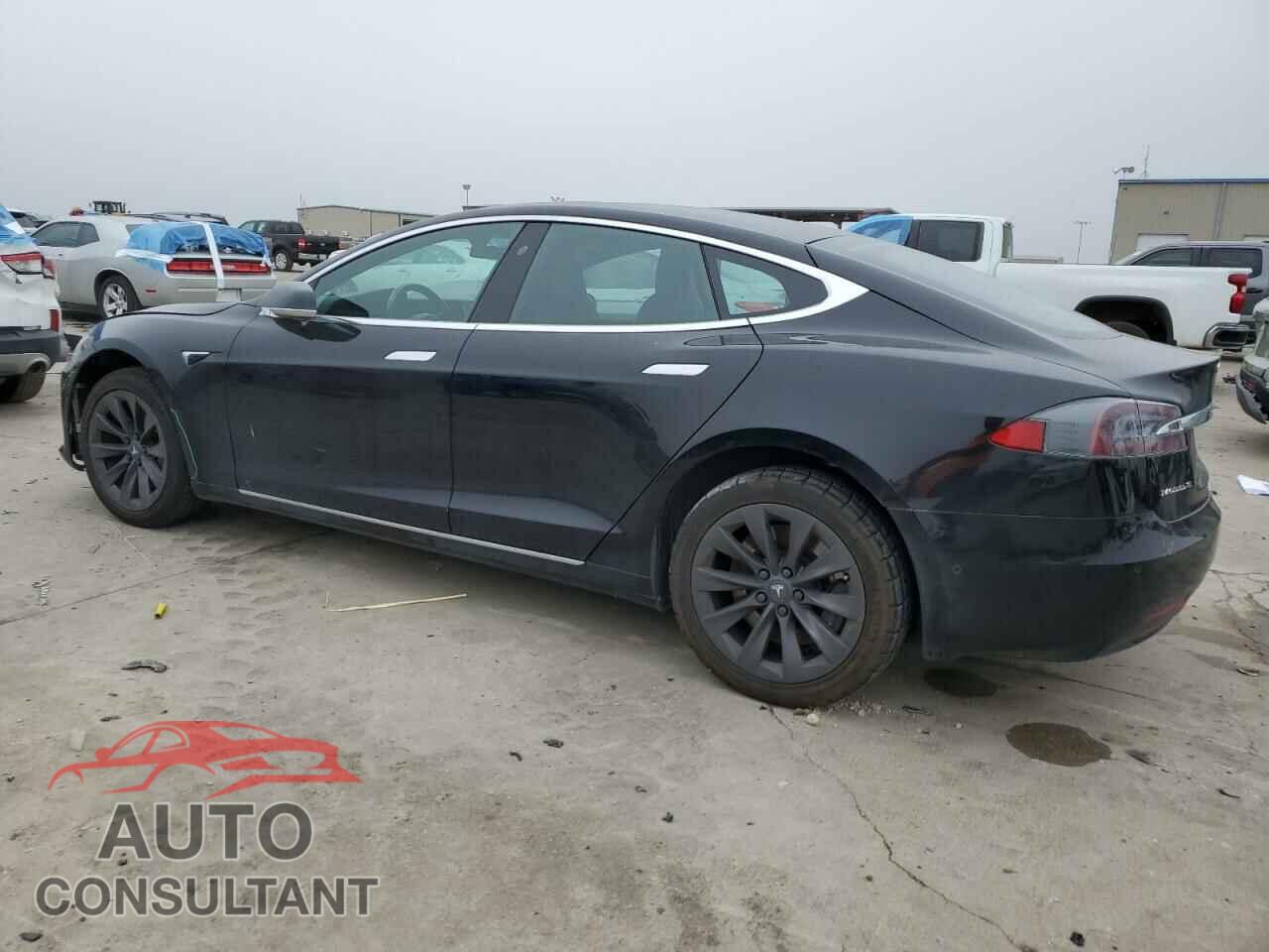TESLA MODEL S 2018 - 5YJSA1E28JF292666