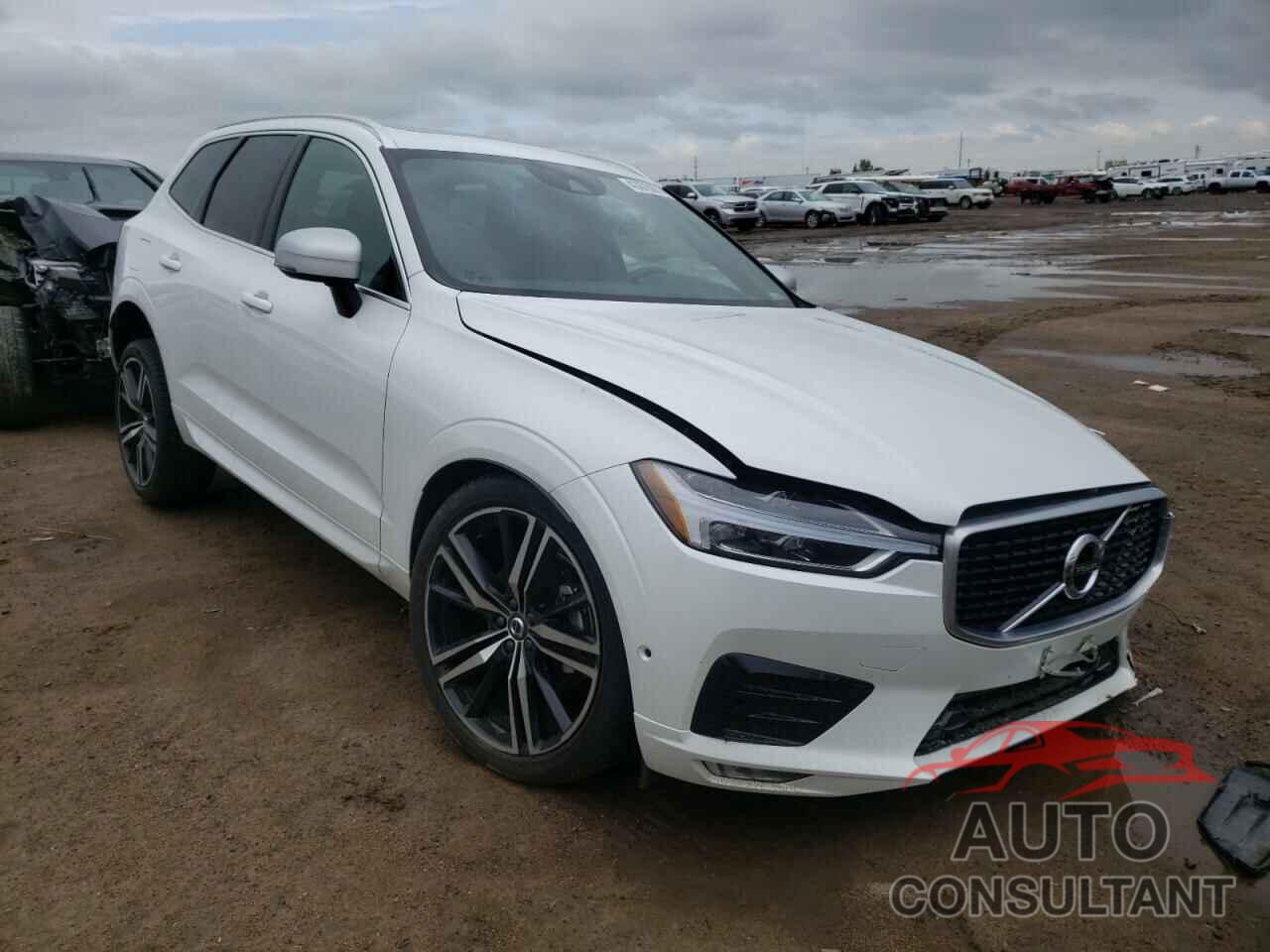 VOLVO XC60 2018 - LYV102RM5JB110276