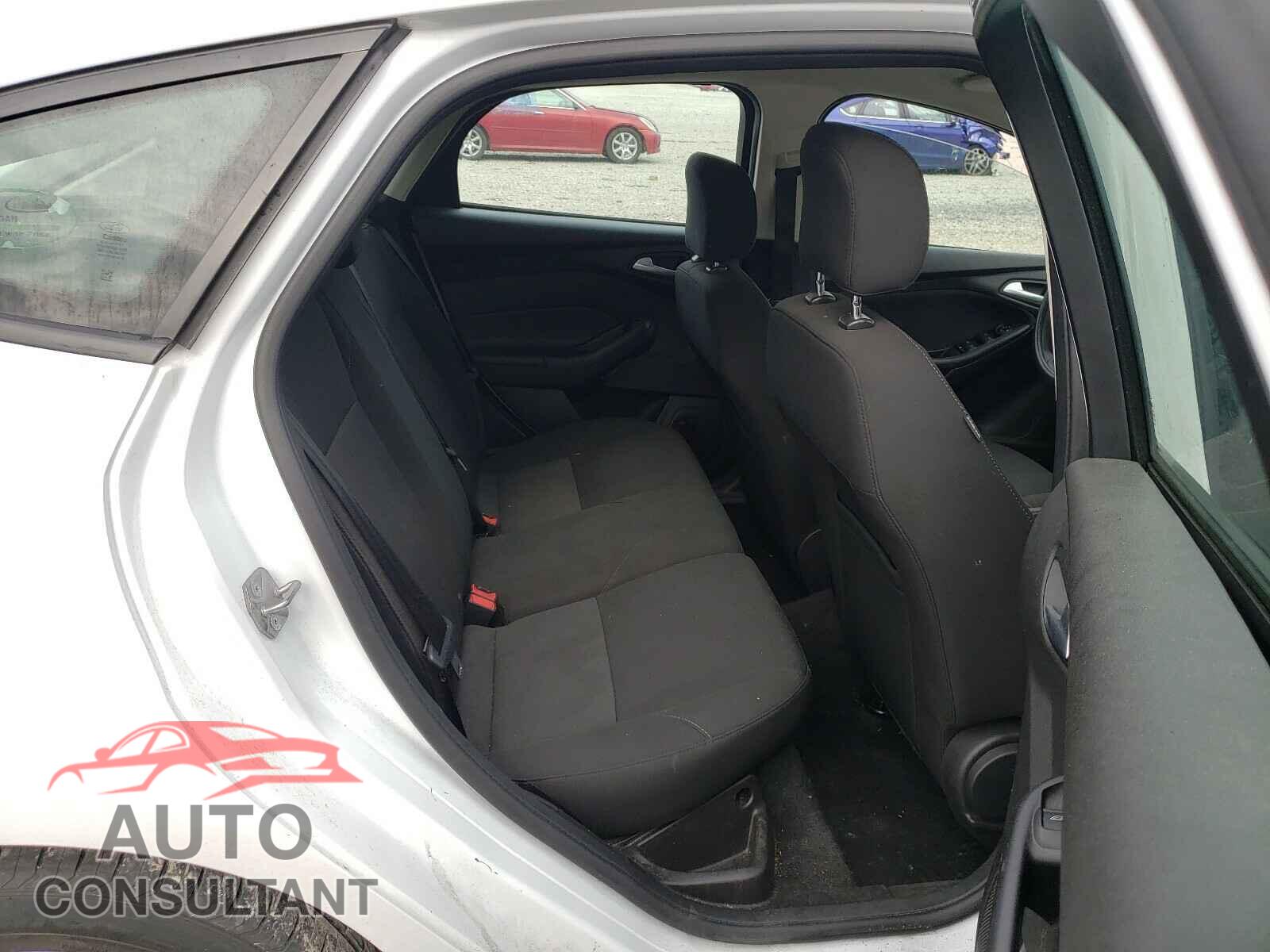 FORD FOCUS 2016 - 1FADP3K29GL374716