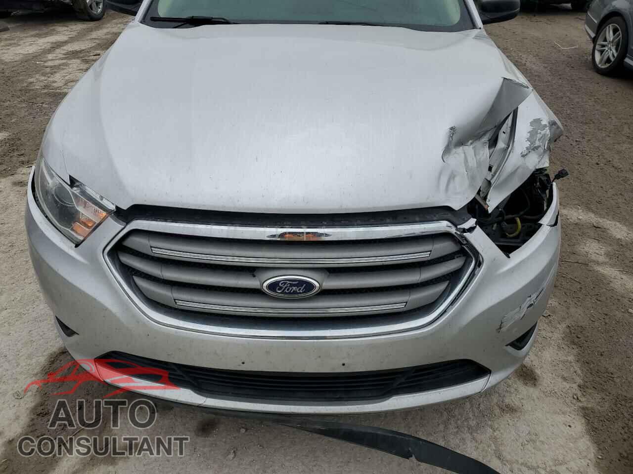 FORD TAURUS 2015 - 1FAHP2D89FG130861