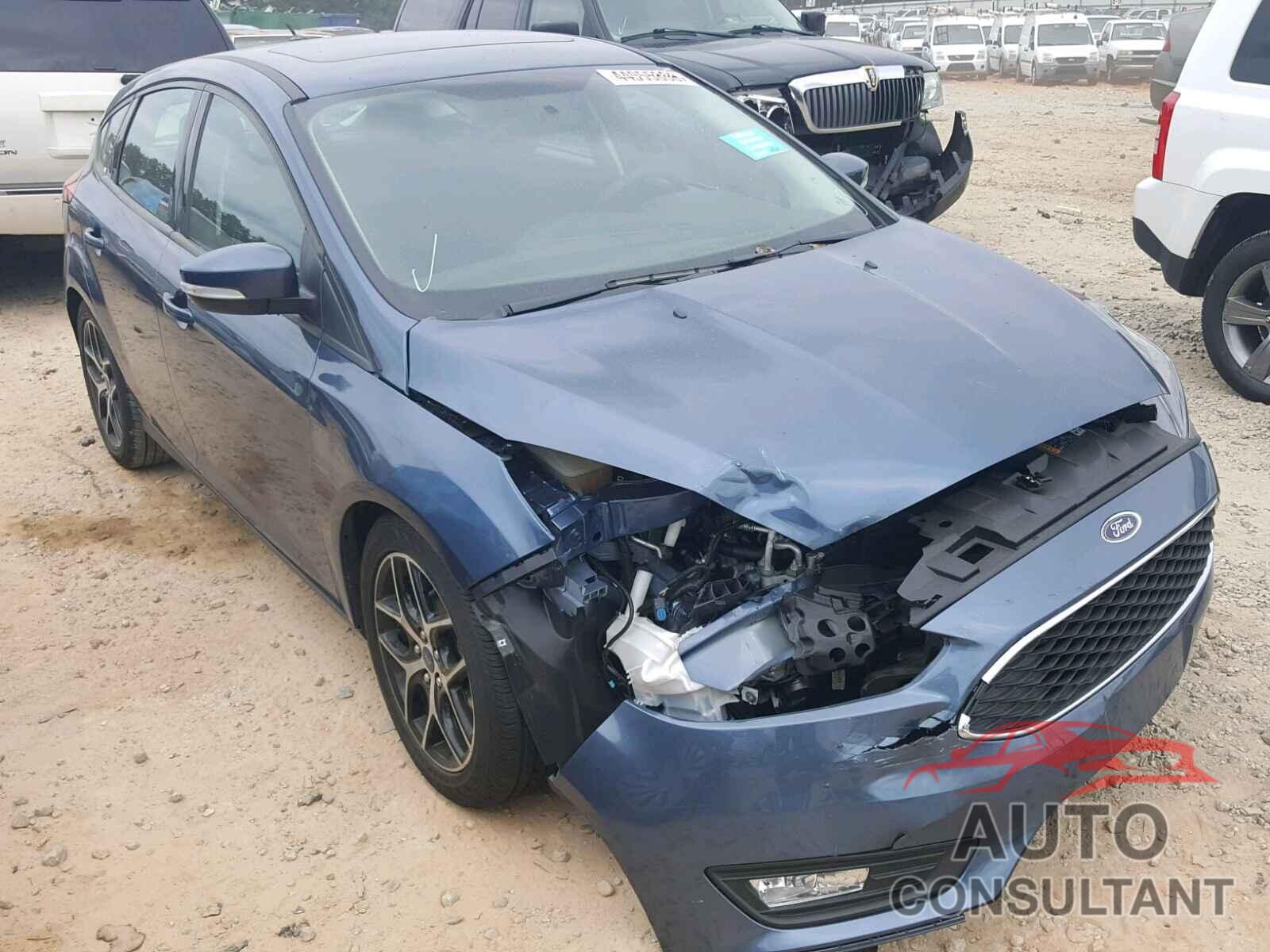 FORD FOCUS 2018 - 1FADP3M24JL294700