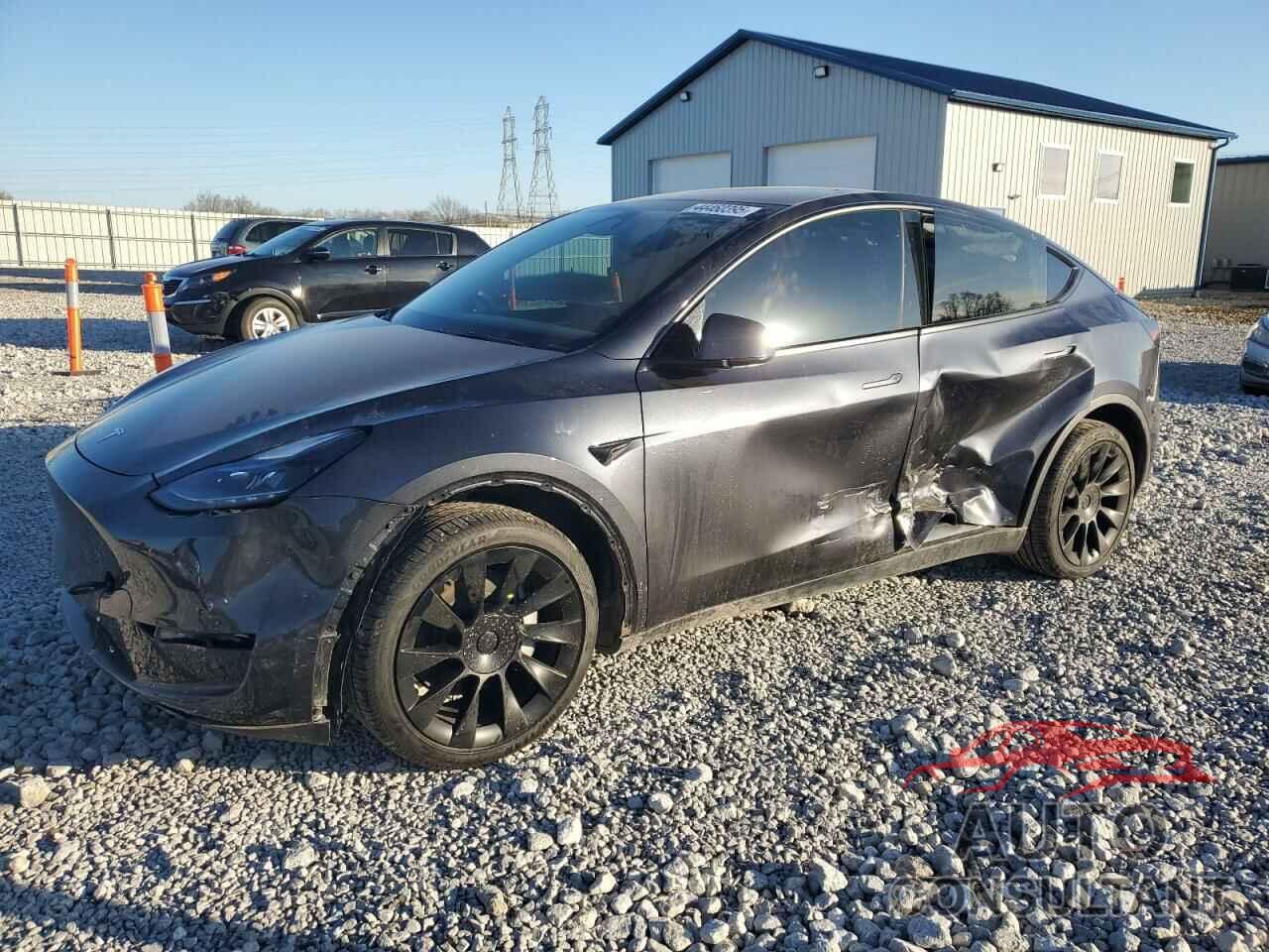 TESLA MODEL Y 2024 - 7SAYGDEE2RA274700