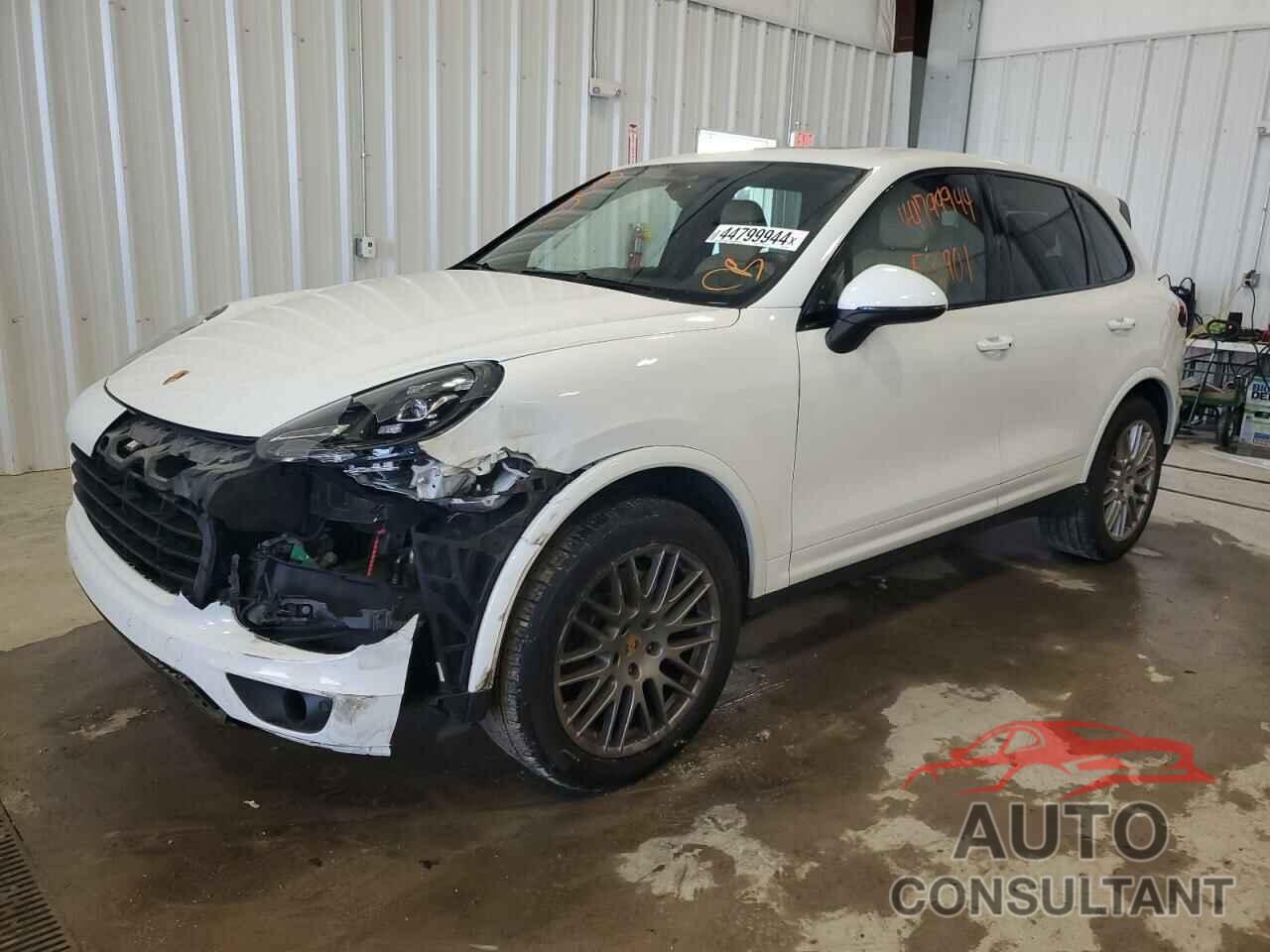 PORSCHE CAYENNE 2018 - WP1AA2A26JKA02398