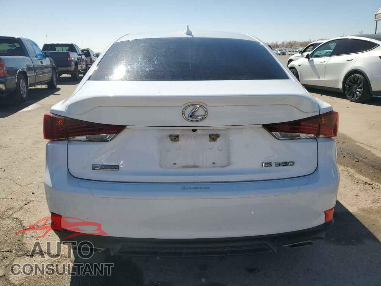 LEXUS IS 2020 - JTHGZ1B21L5035516