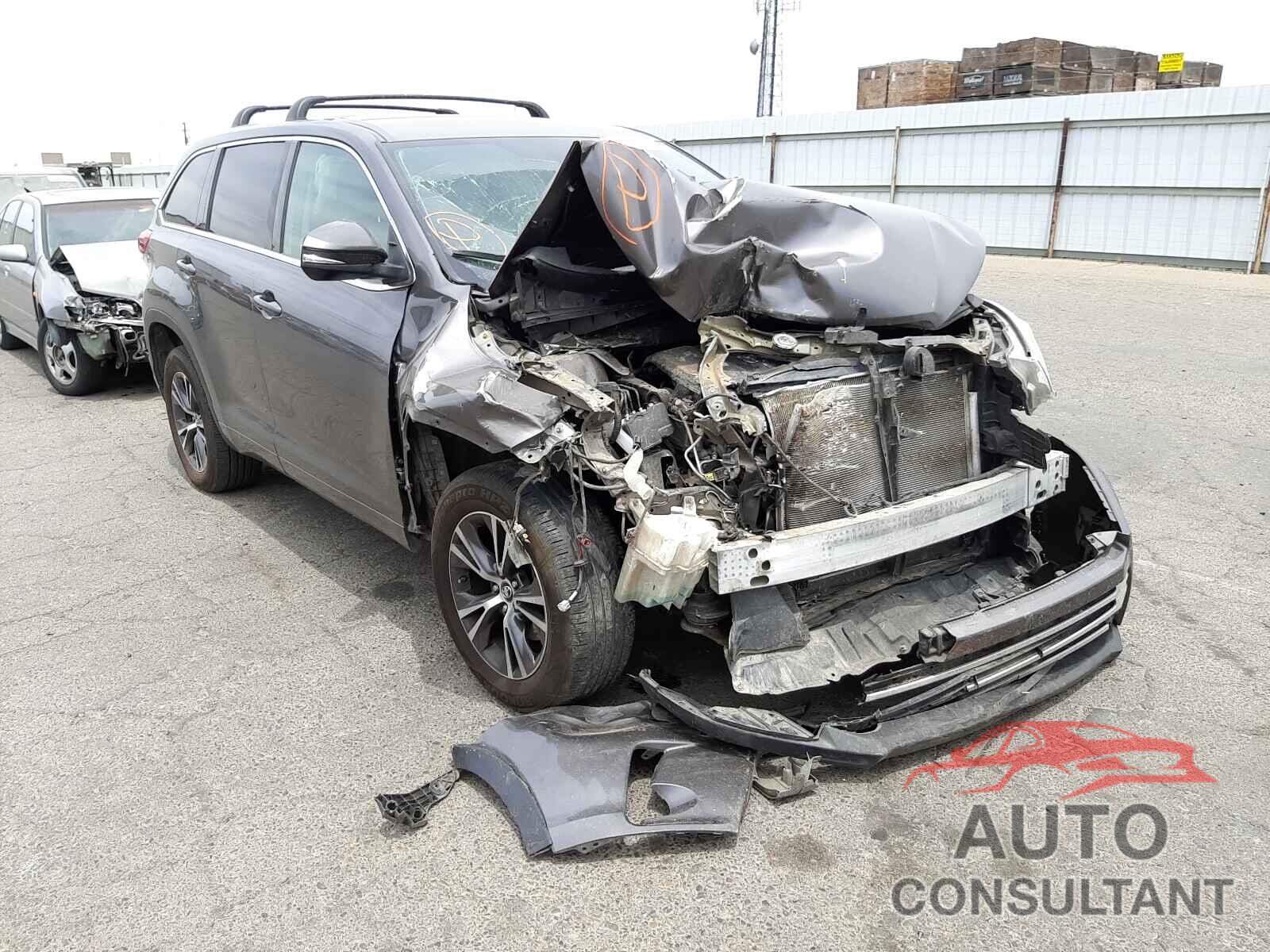 TOYOTA HIGHLANDER 2018 - 5TDZZRFH1JS247413
