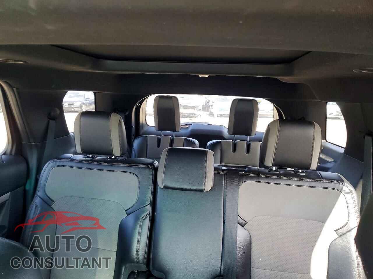 FORD EXPLORER 2017 - 1FM5K8D8XHGA40096