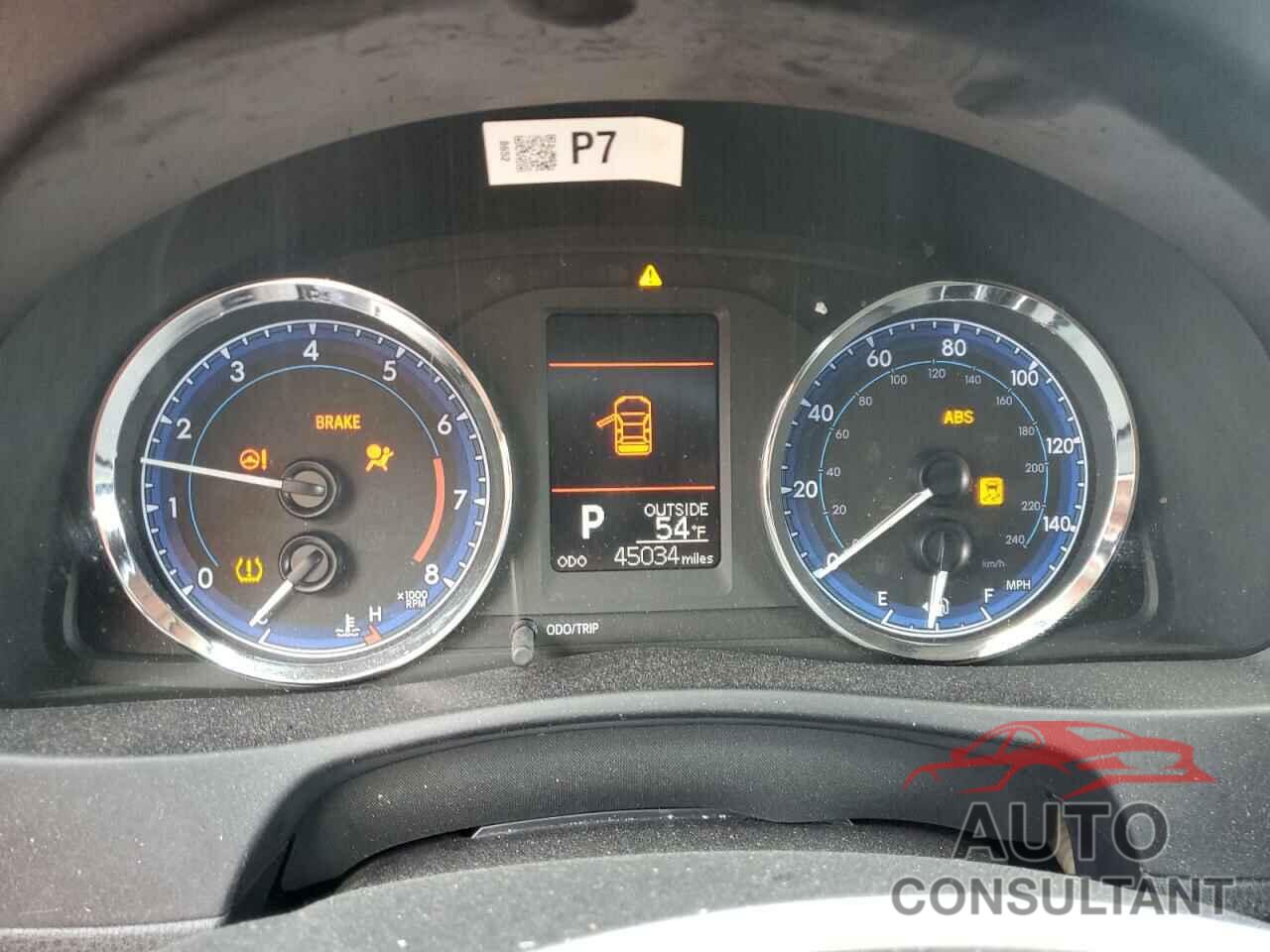TOYOTA COROLLA 2017 - 5YFBURHE5HP677158