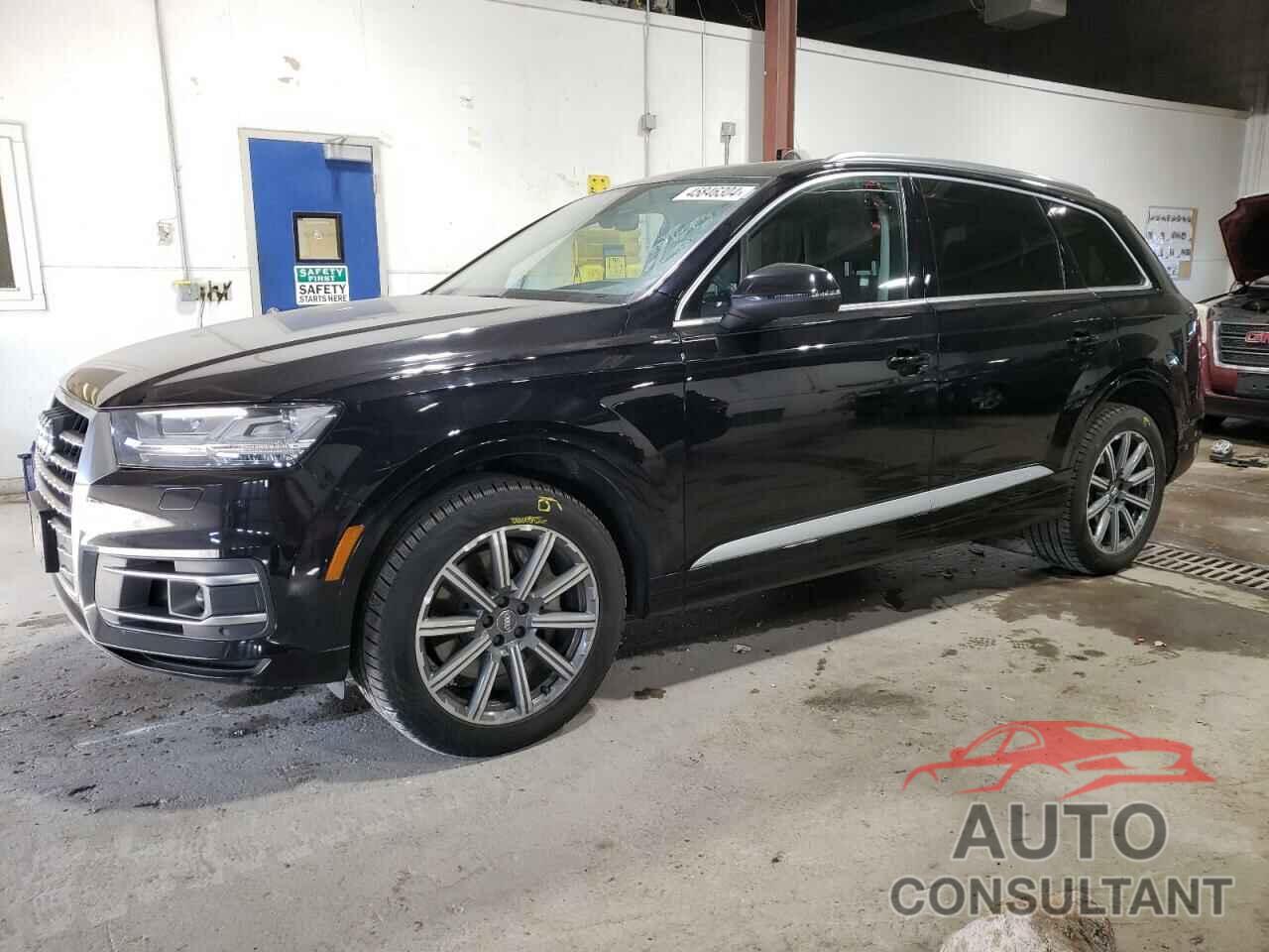 AUDI Q7 2018 - WA1VAAF70JD021240