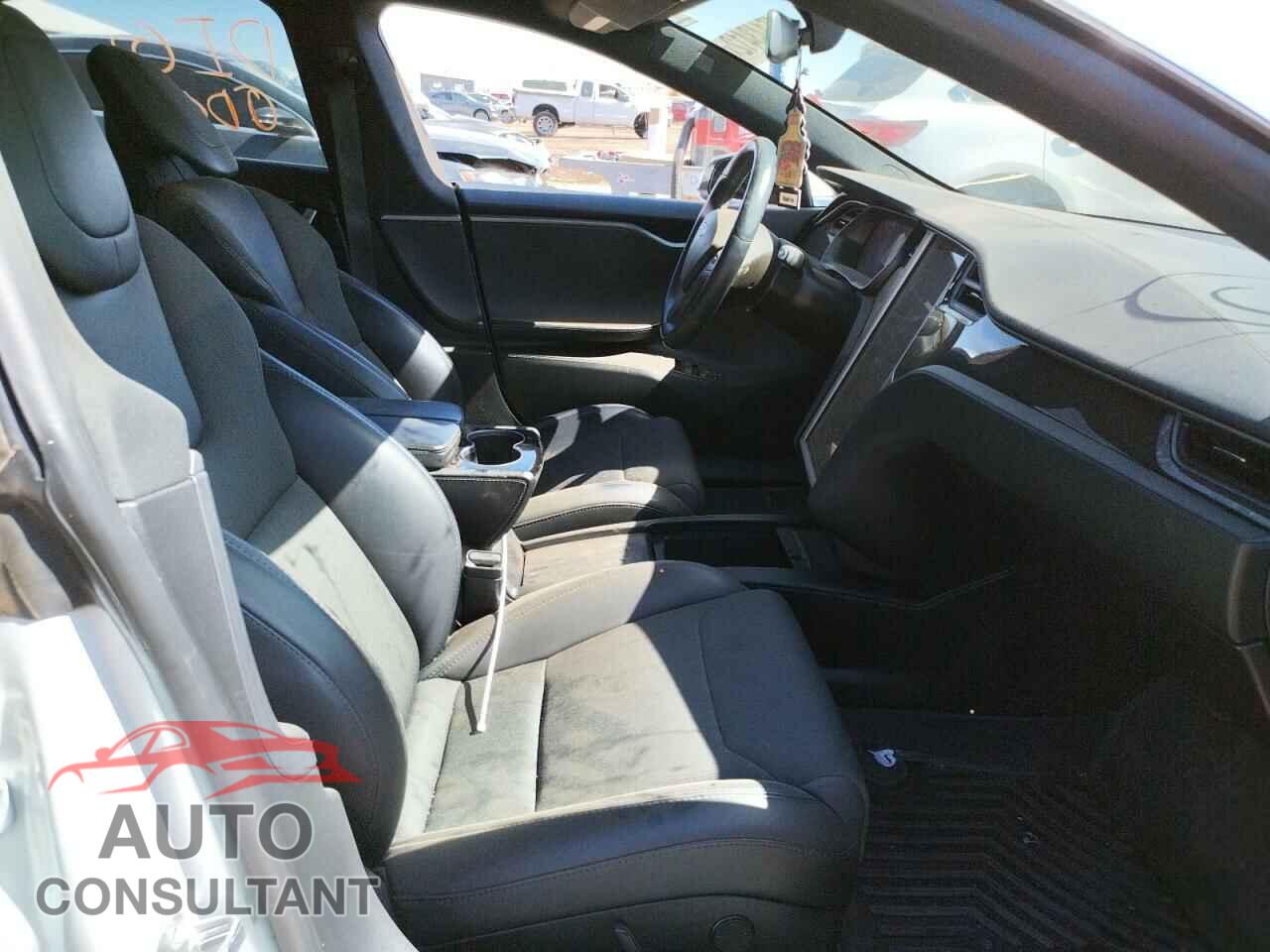 TESLA MODEL S 2018 - 5YJSA1E25JF281012