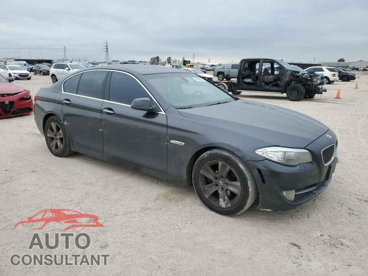 BMW 5 SERIES 2011 - WBAFR1C55BC748660