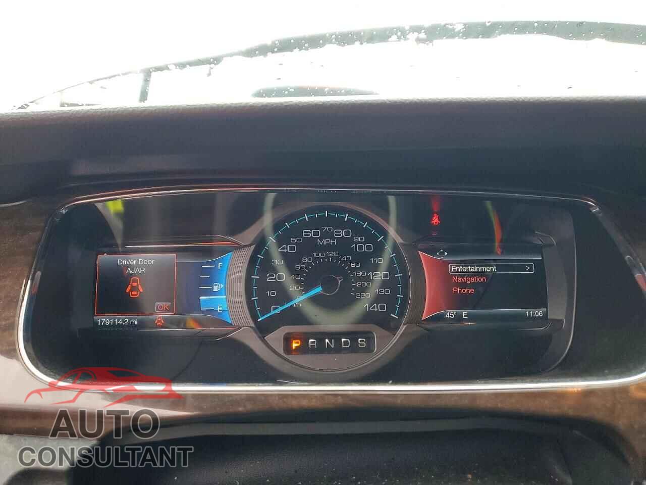 FORD TAURUS 2017 - 1FAHP2J80HG123093