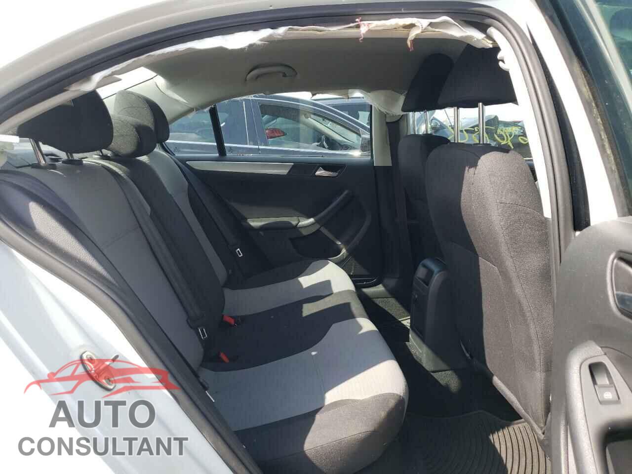 VOLKSWAGEN JETTA 2017 - 3VW2B7AJ8HM340845