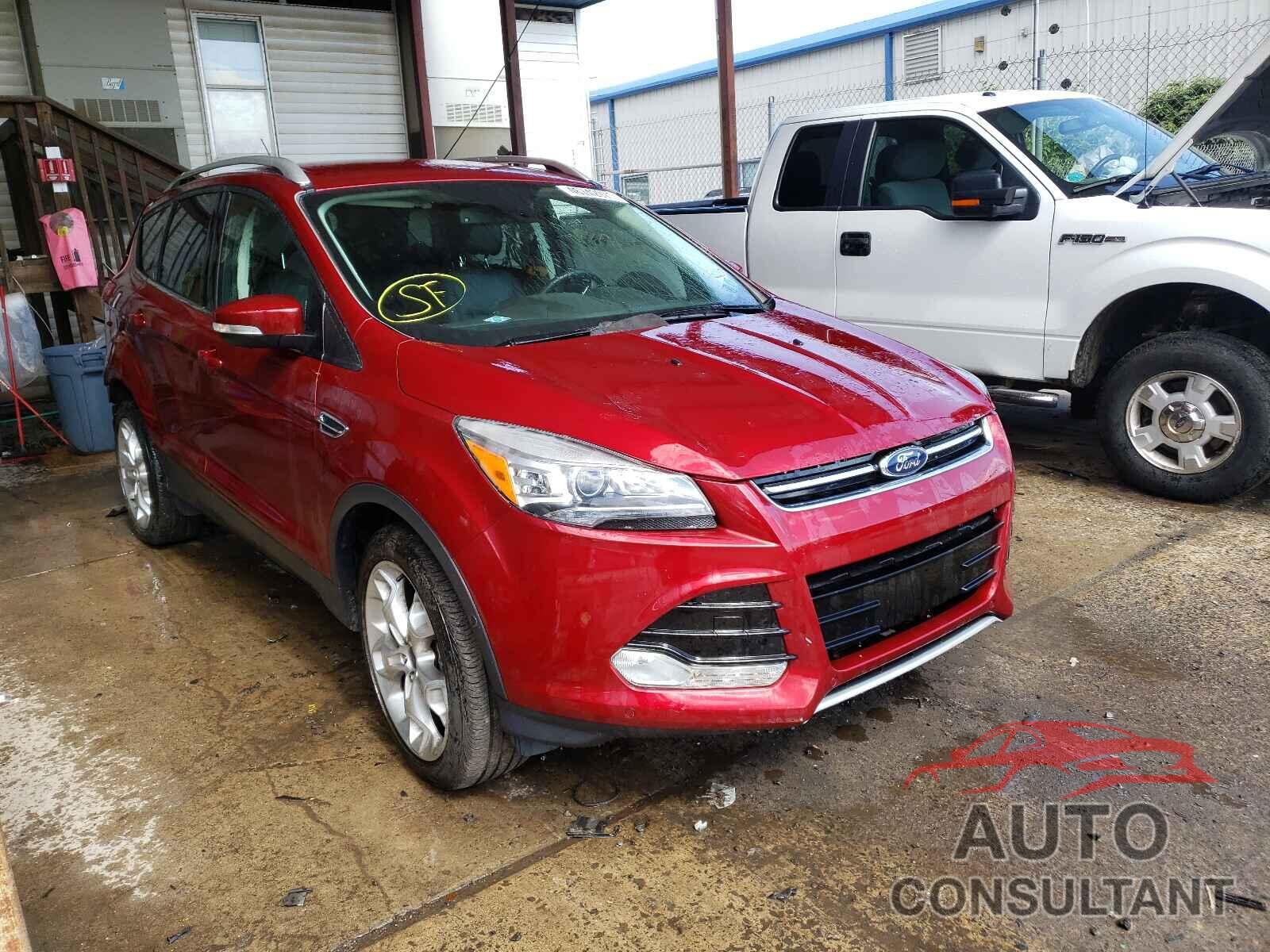 FORD ESCAPE 2016 - 1FMCU9J9XGUB29428