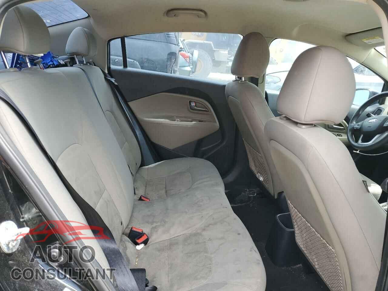KIA RIO 2015 - KNADM4A30F6468996