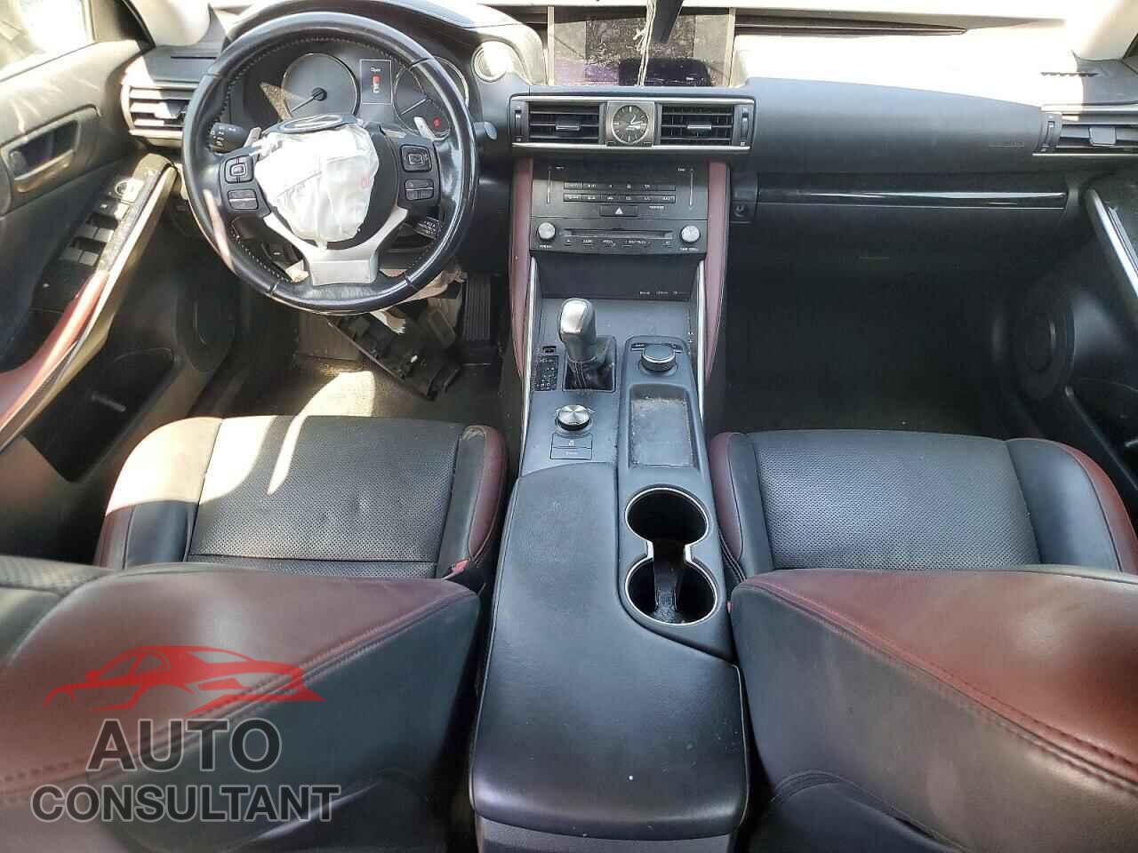 LEXUS IS 2017 - JTHBA1D2XH5059786