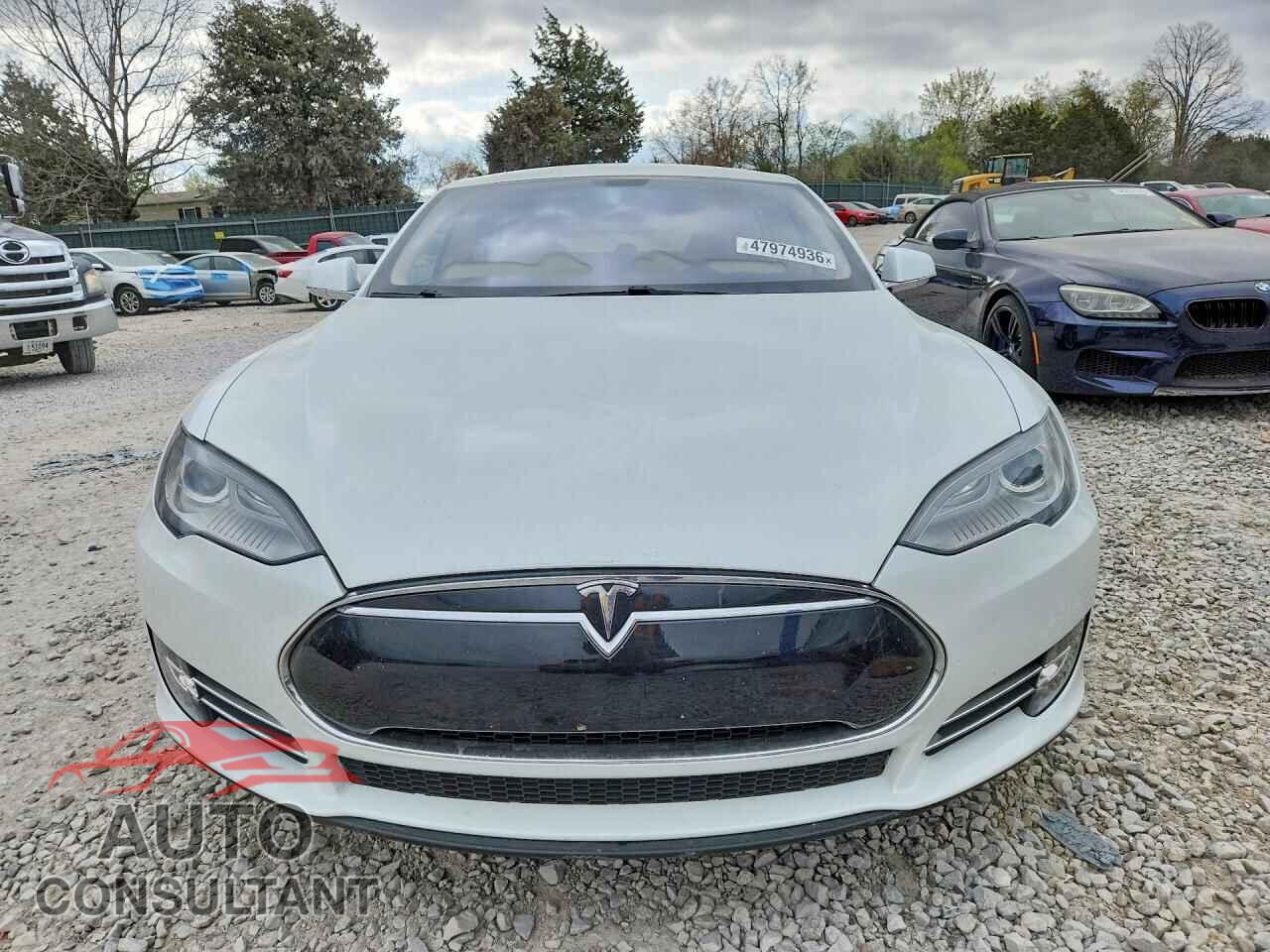 TESLA MODEL S 2013 - 5YJSA1DP0DFP04662