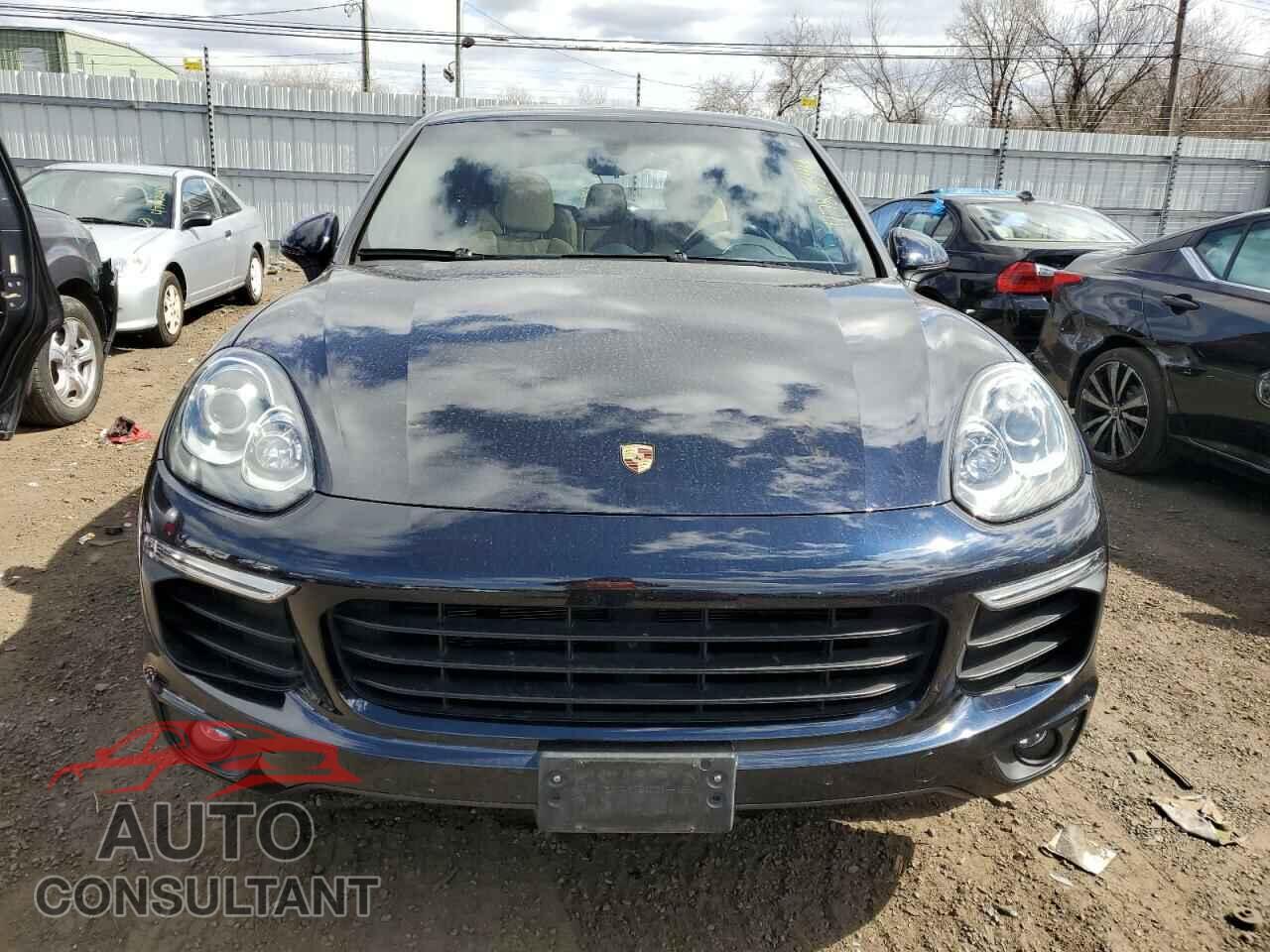PORSCHE CAYENNE 2018 - WP1AA2A24JKA00620