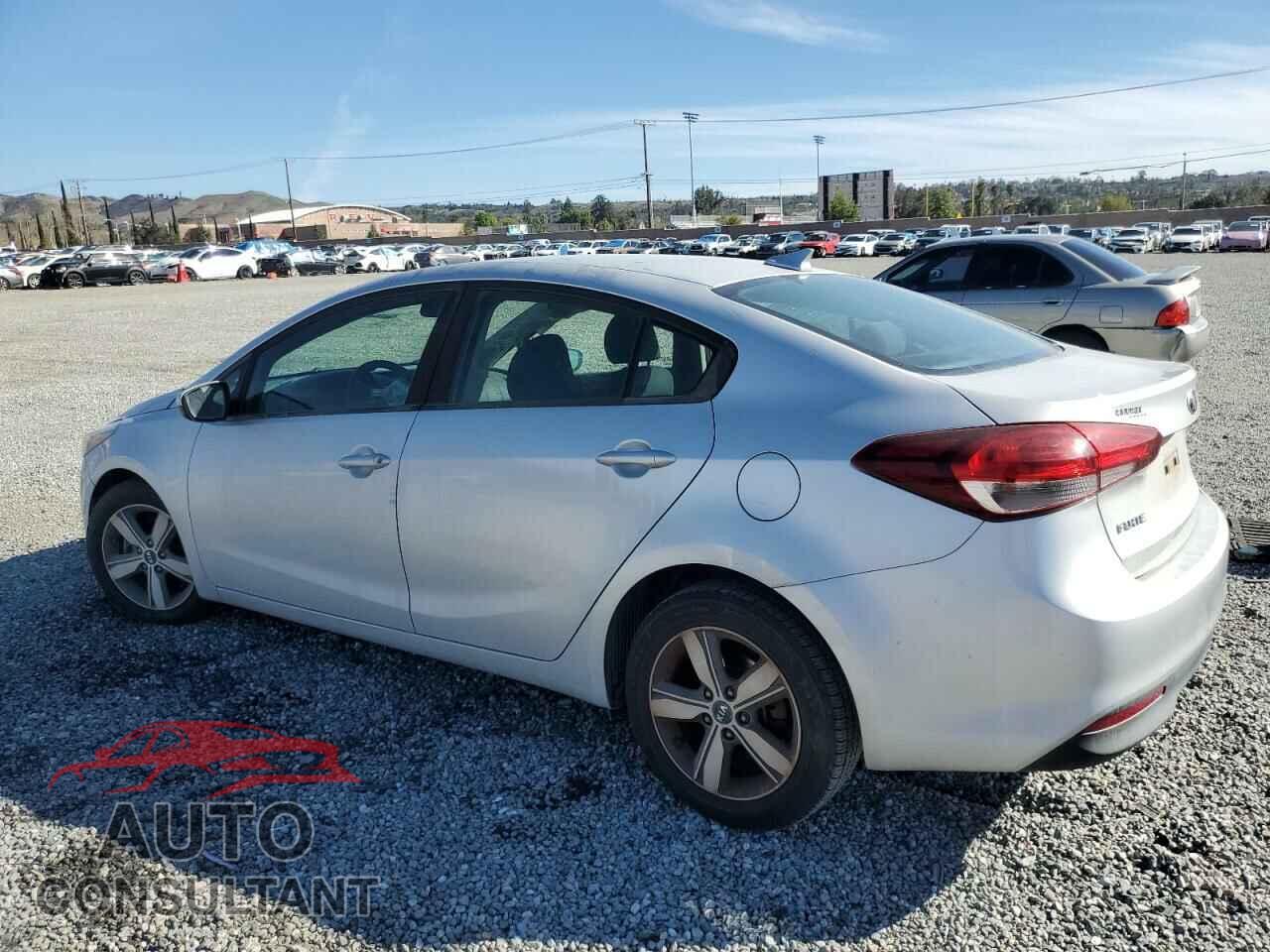 KIA FORTE 2018 - 3KPFL4A75JE210865