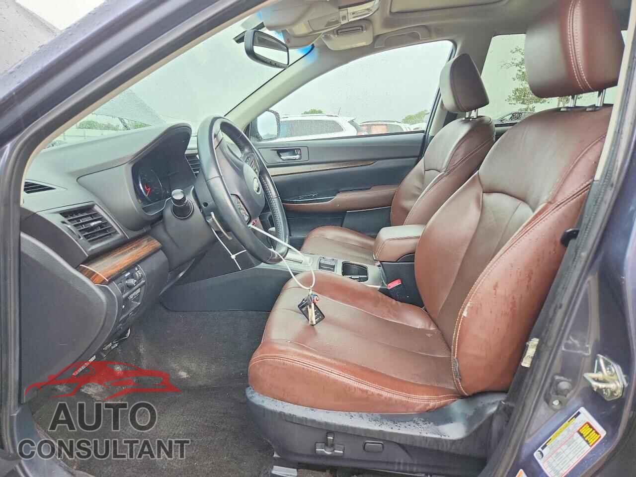 SUBARU OUTBACK 2014 - 4S4BRBPC4E3323107