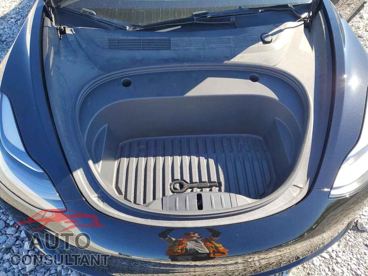 TESLA MODEL 3 2023 - 5YJ3E1EB8PF690686