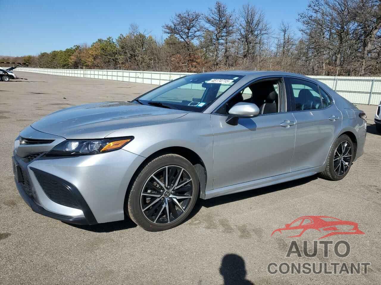 TOYOTA CAMRY 2021 - 4T1G11AK5MU465451