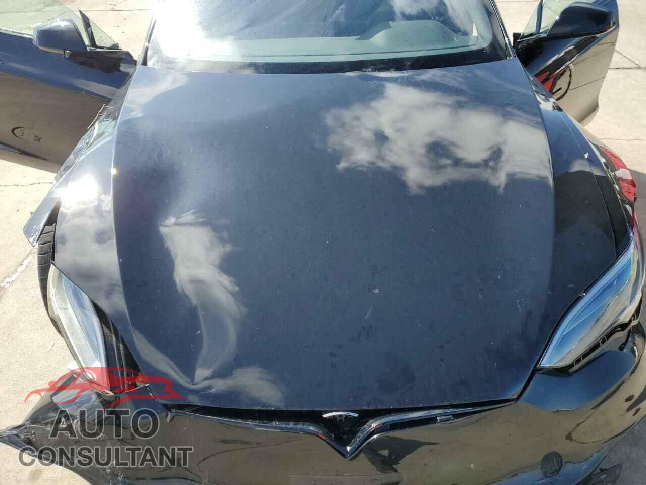 TESLA MODEL S 2023 - 5YJSA1E6XPF529847