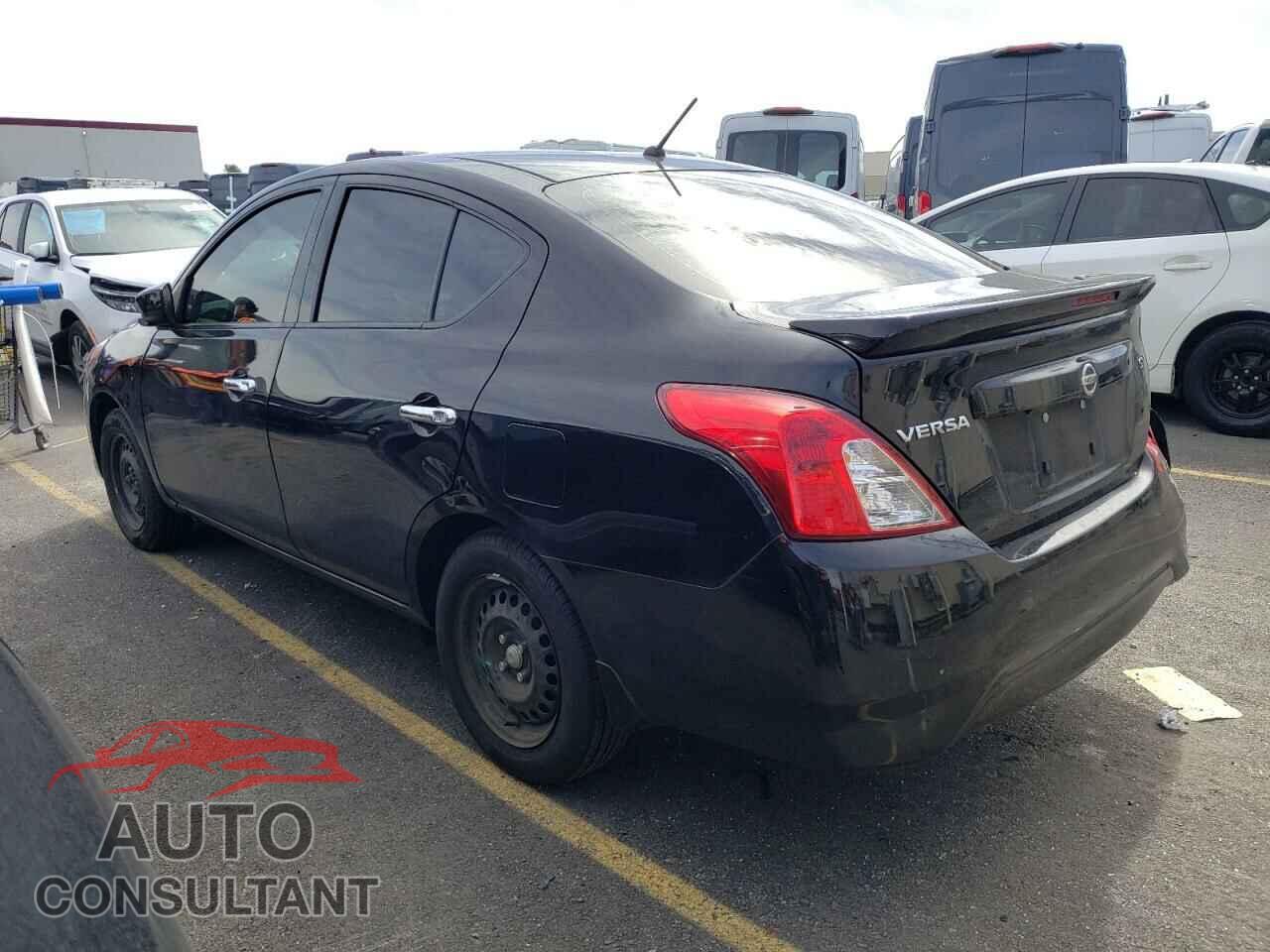 NISSAN VERSA 2019 - 3N1CN7AP3KL818186