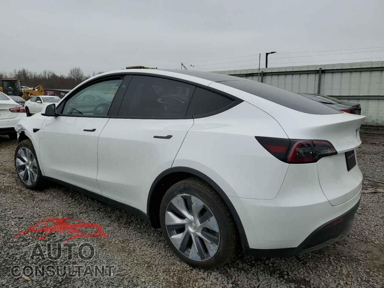 TESLA MODEL Y 2023 - 7SAYGDED2PF923581