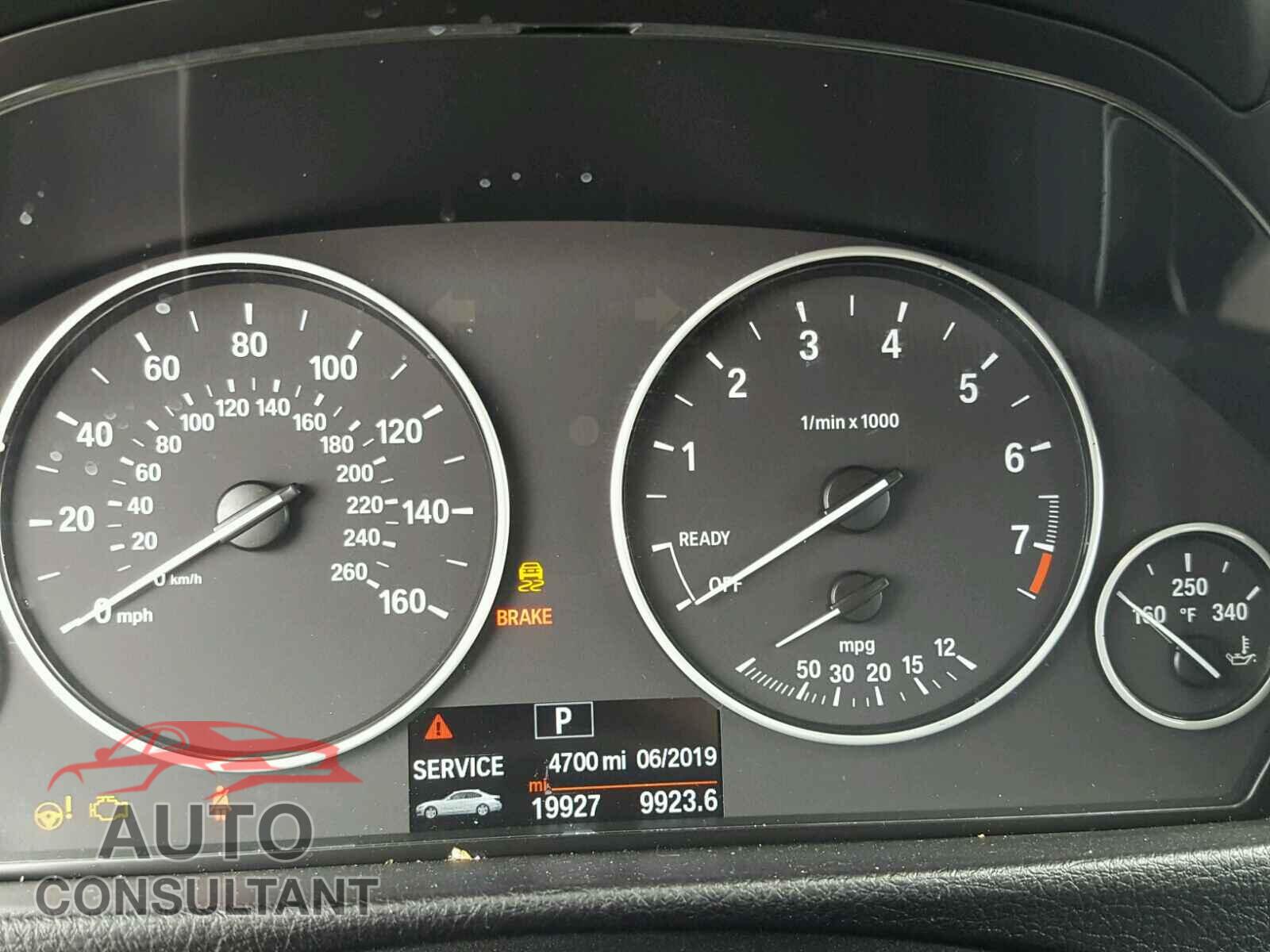 BMW 3 SERIES 2017 - WBA8A9C56HK620487