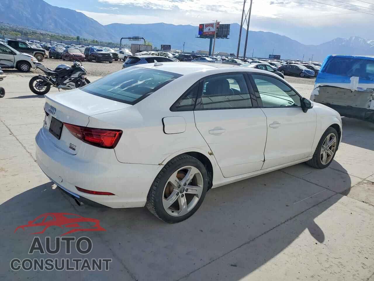 AUDI A3 2017 - WAUB8GFF7H1011537
