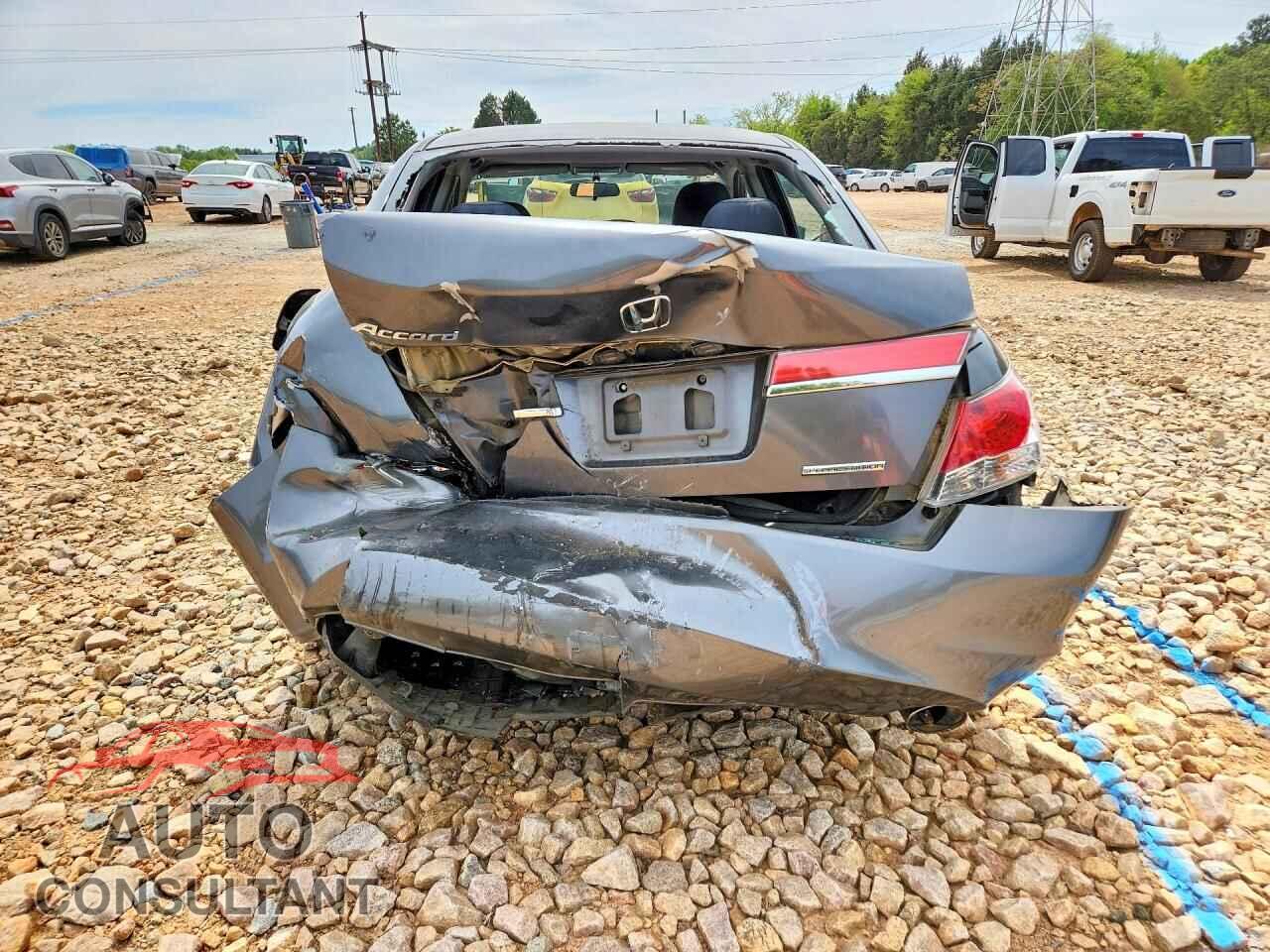 HONDA ACCORD 2011 - 1HGCP2F61BA061386