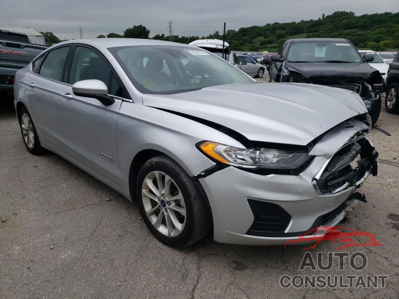 FORD FUSION 2019 - 3FA6P0LU0KR147836