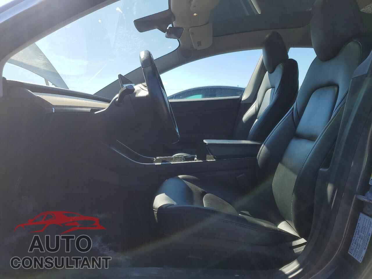 TESLA MODEL 3 2019 - 5YJ3E1EA6KF414247