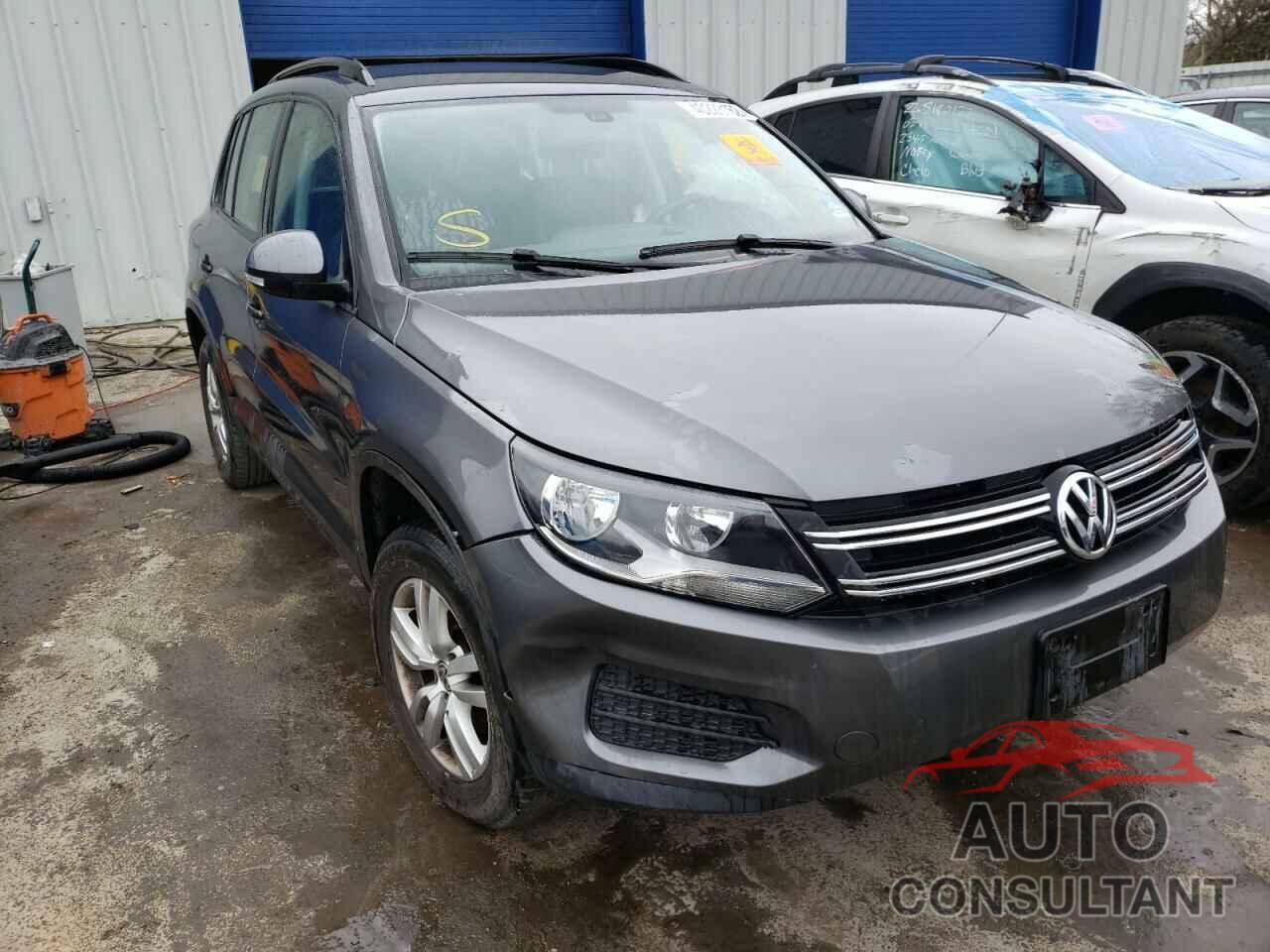 VOLKSWAGEN TIGUAN 2016 - WVGAV7AX5GW614572