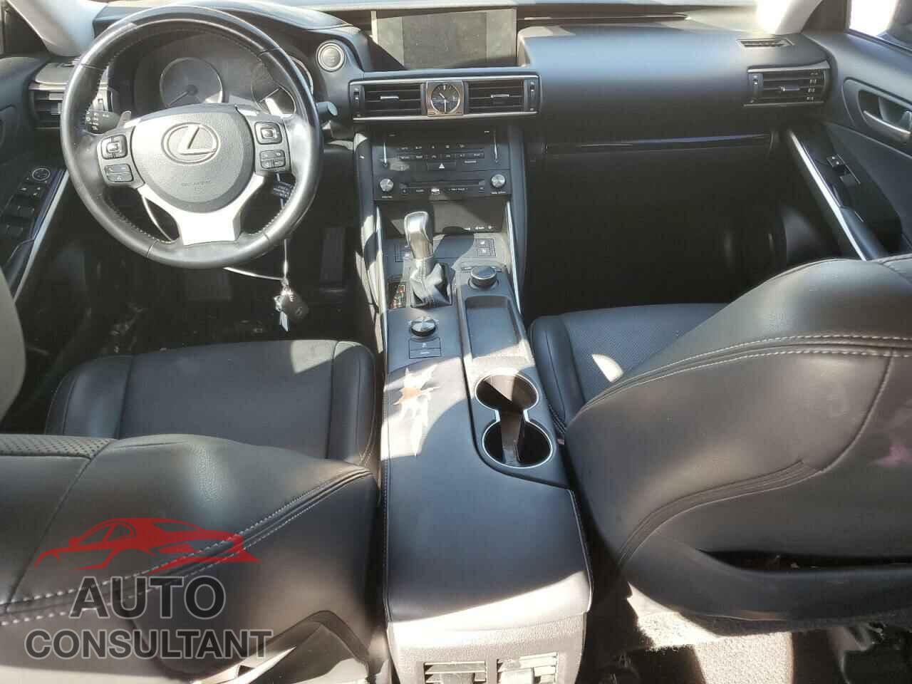 LEXUS IS 2017 - JTHBA1D24H5048881