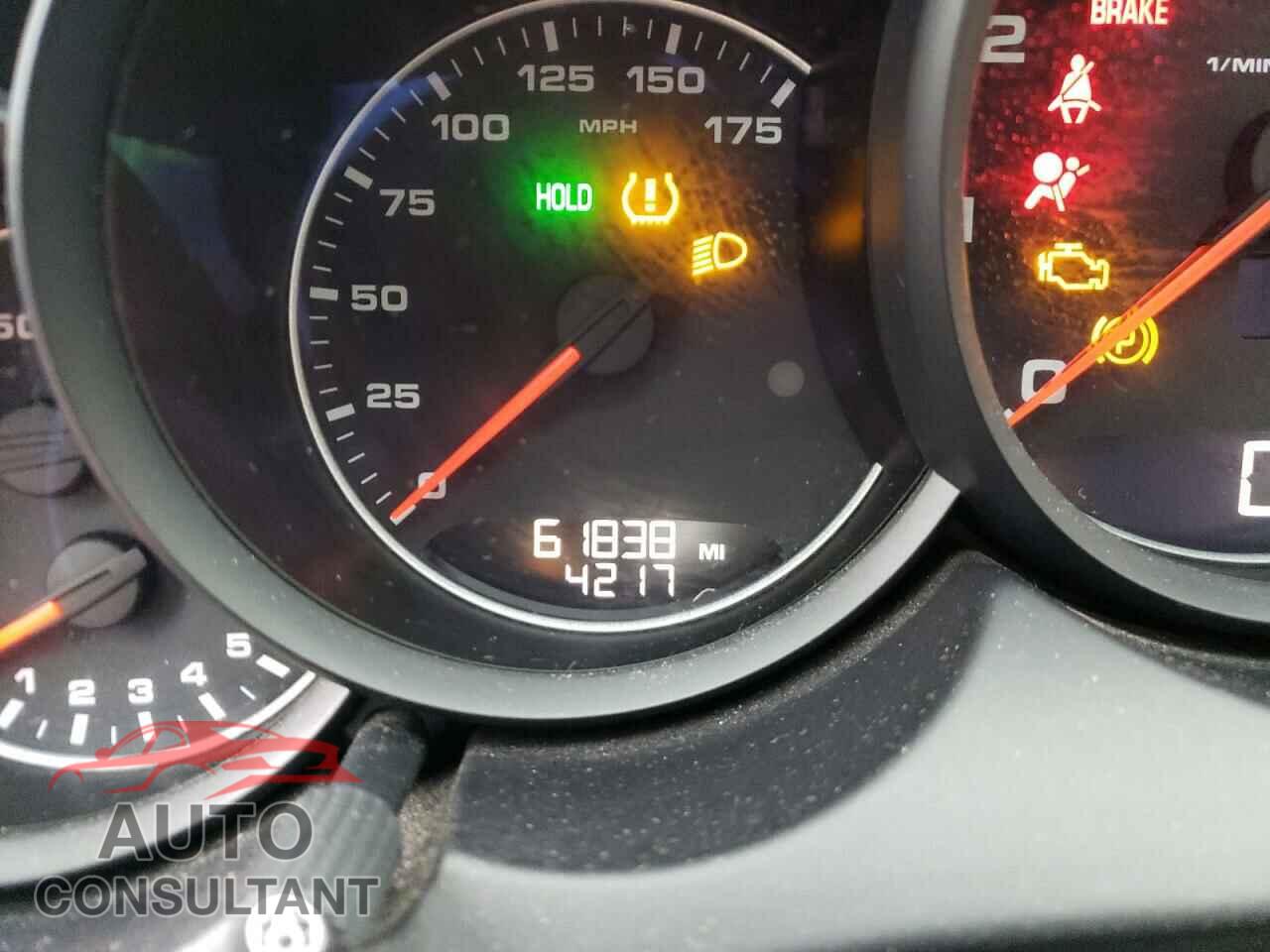 PORSCHE CAYENNE 2016 - WP1AA2A27GKA13130