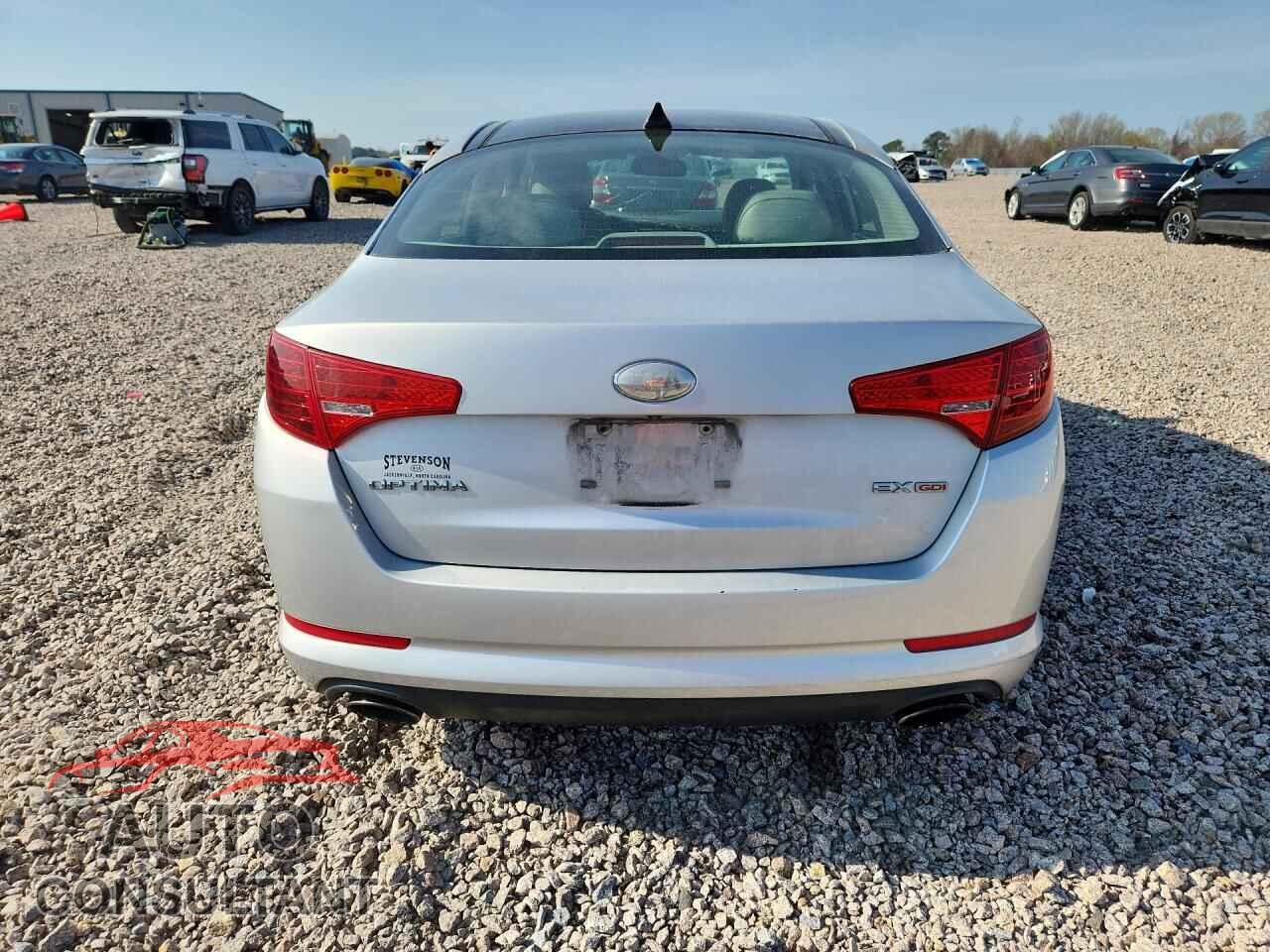 KIA OPTIMA 2013 - 5XXGN4A76DG111000