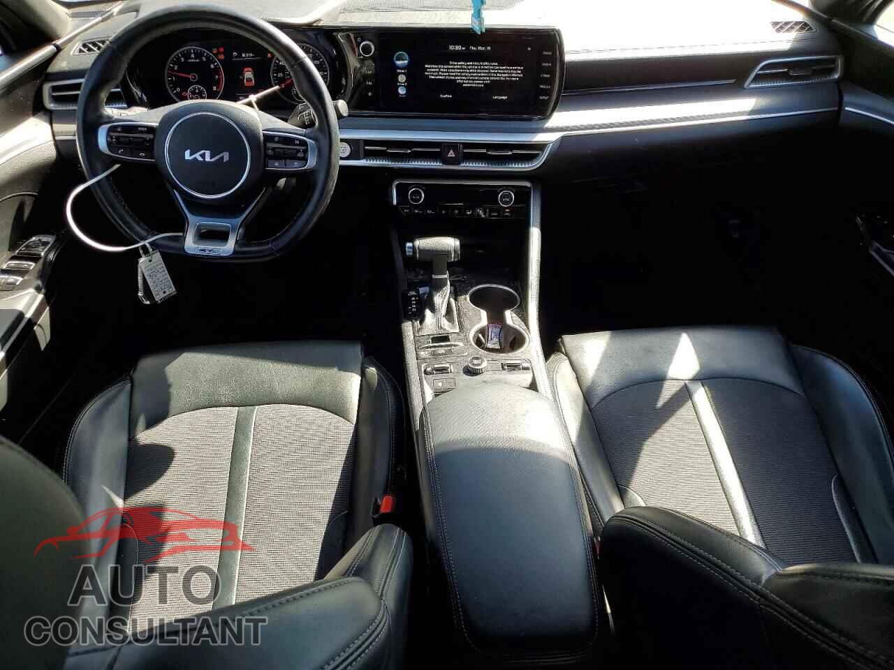 KIA K5 2024 - 5XXG64J25RG248941