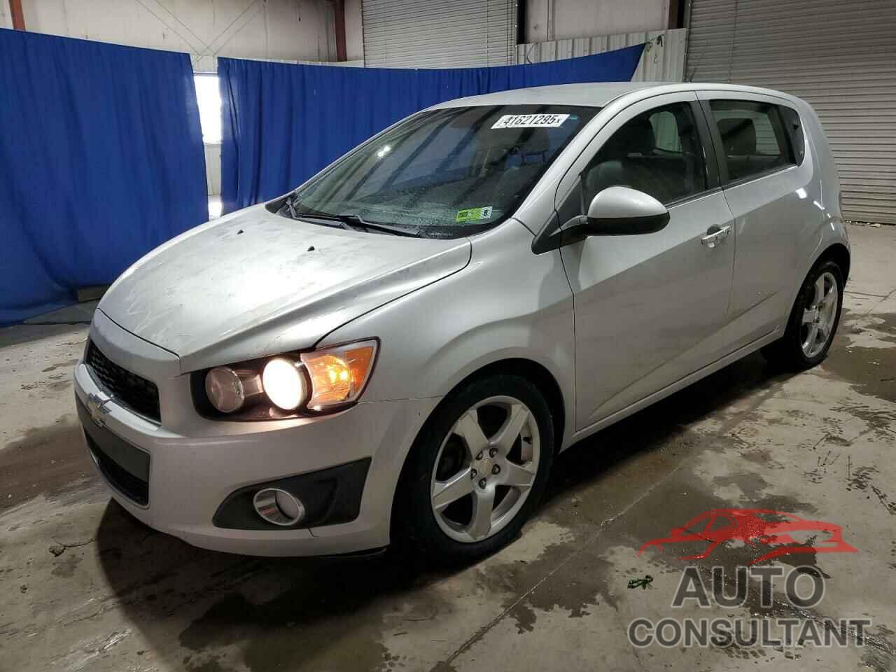 CHEVROLET SONIC 2013 - 1G1JE6SBXD4199928