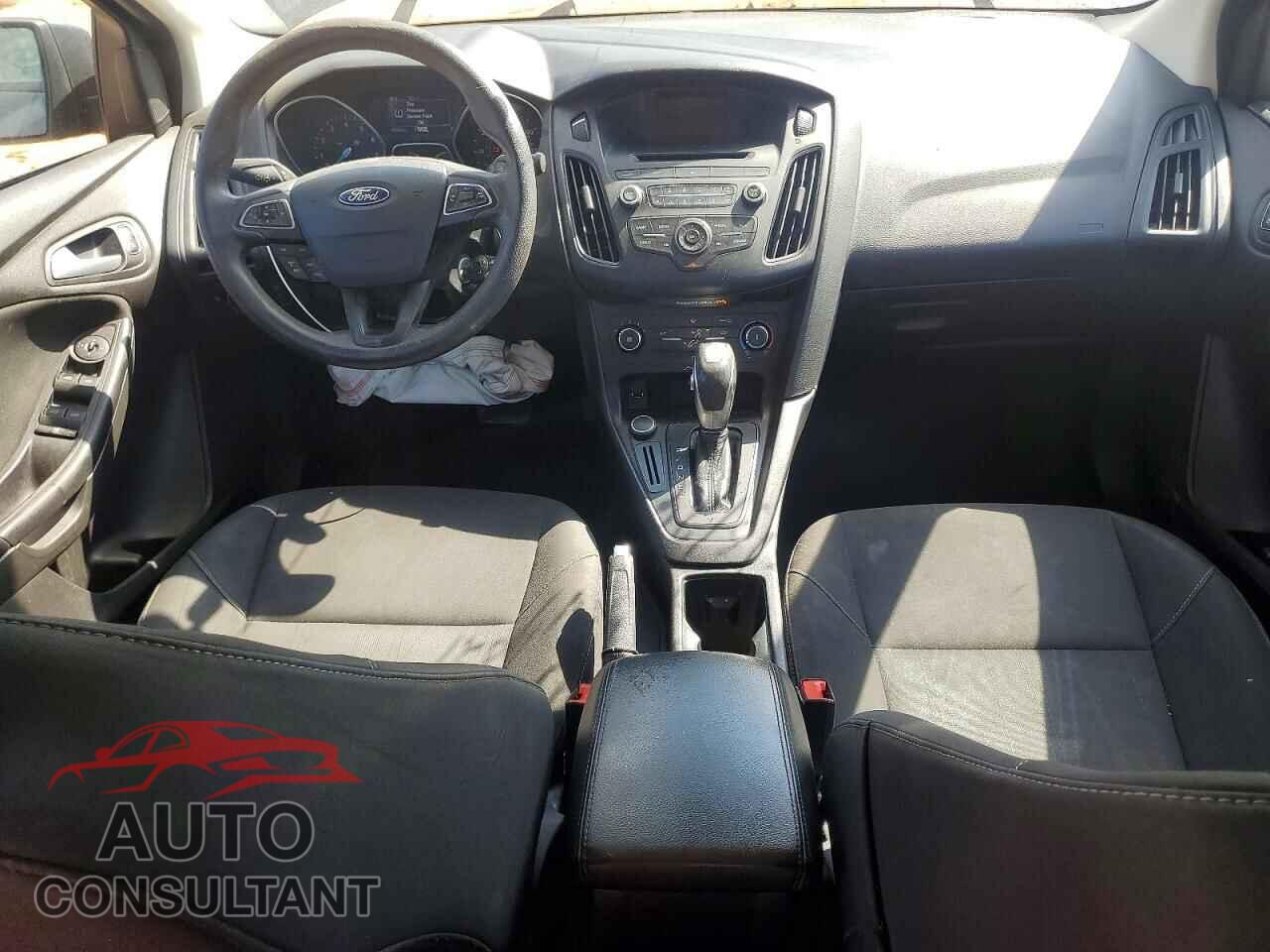 FORD FOCUS 2016 - 1FADP3F22GL345021