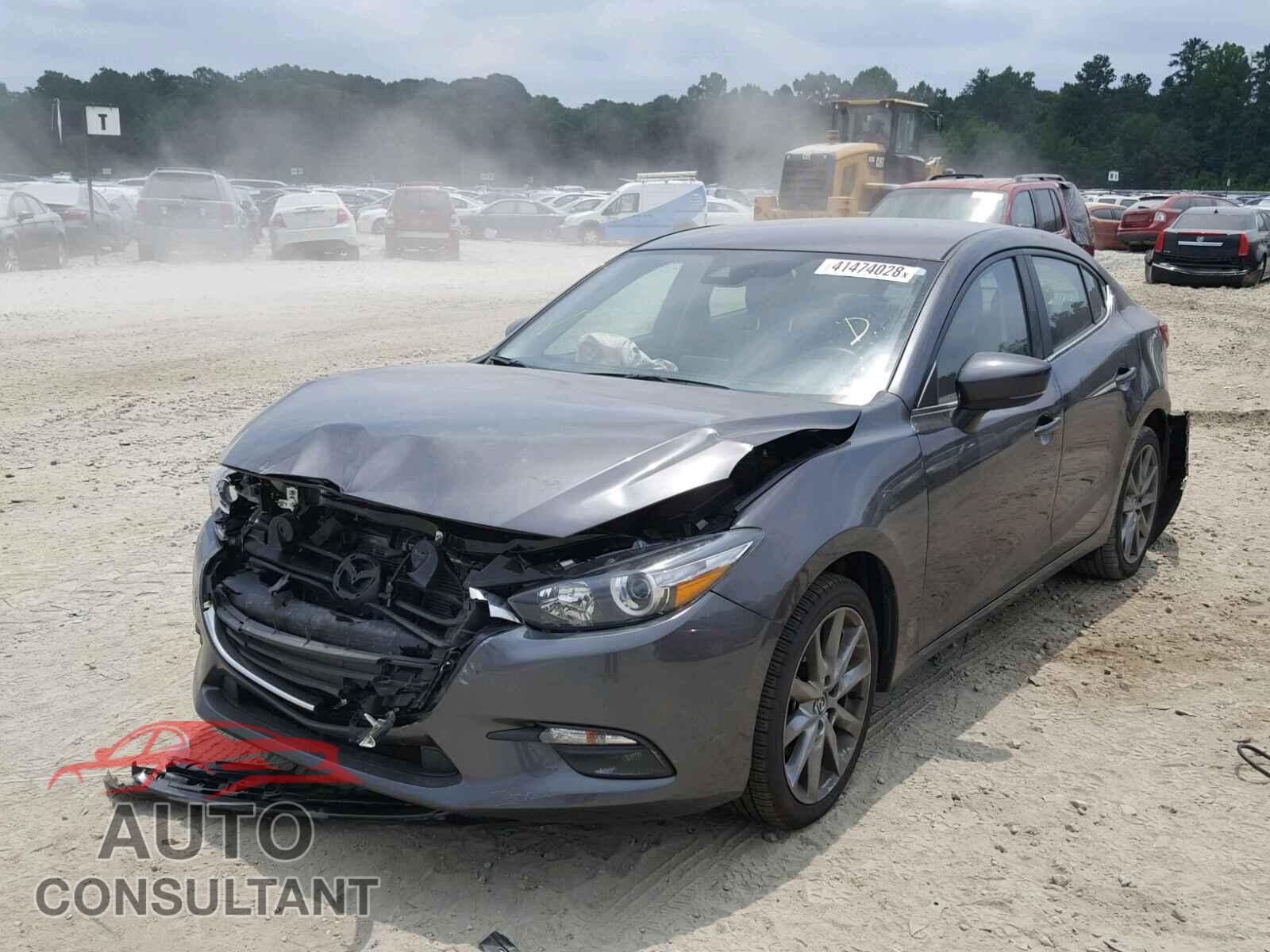 MAZDA 3 2018 - 3MZBN1V32JM191712