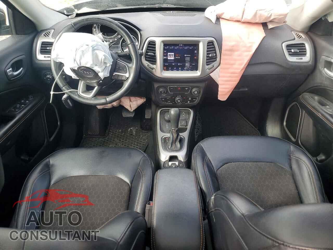 JEEP COMPASS 2017 - 3C4NJDBB4HT667628