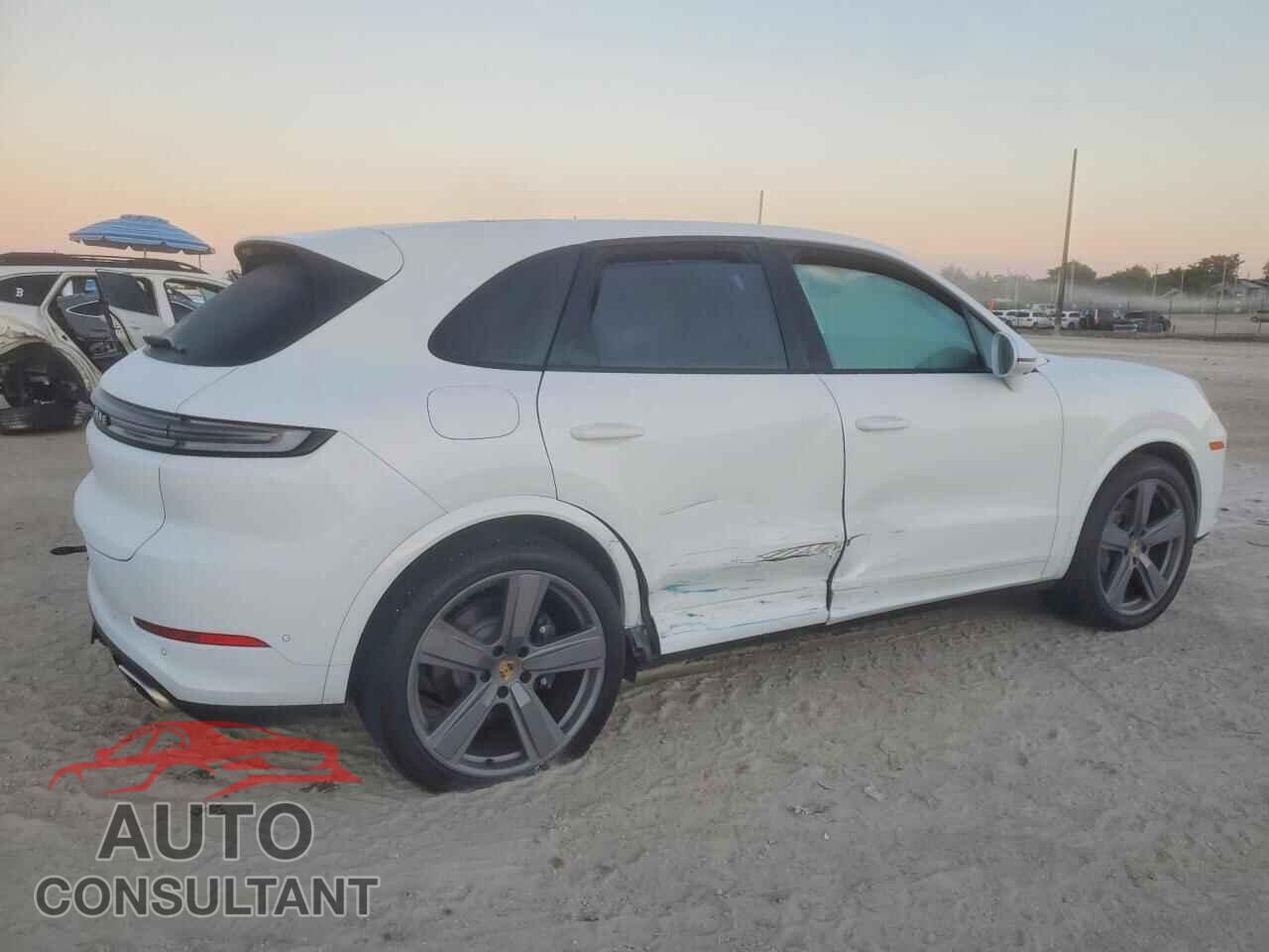 PORSCHE CAYENNE 2024 - WP1AA2AY6RDA03197