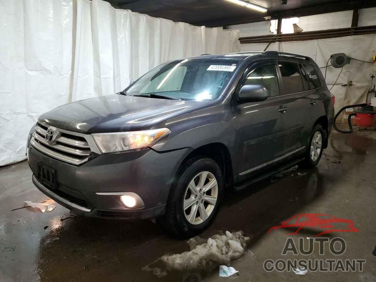 TOYOTA HIGHLANDER 2012 - 5TDBK3EH1CS115601