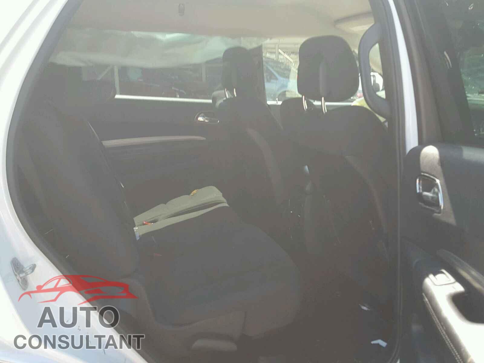 DODGE DURANGO SXT 2015 - 1C4RDJAG3FC240048