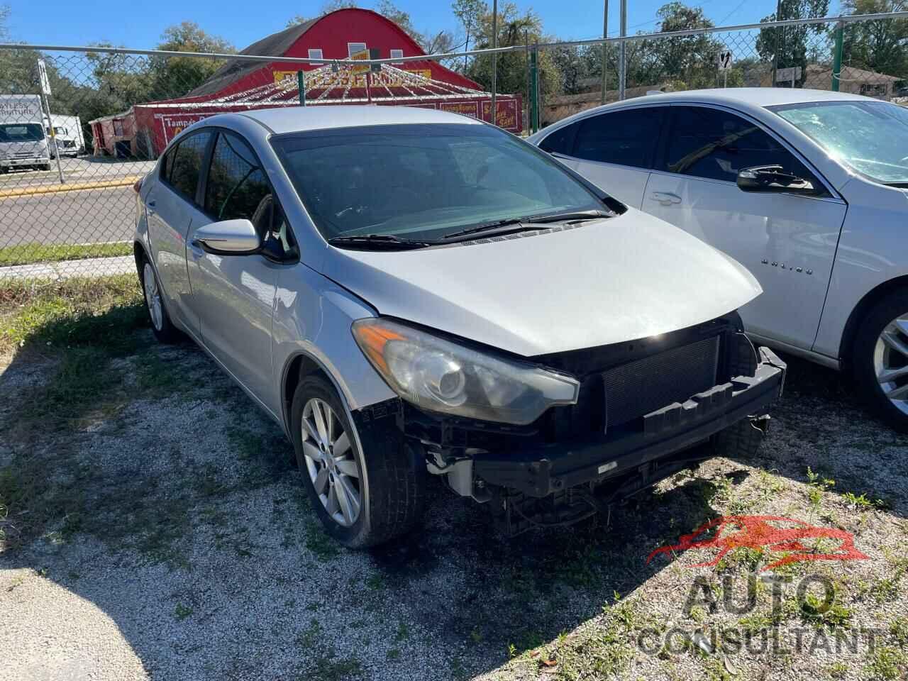 KIA FORTE 2016 - KNAFX4A68G5592760