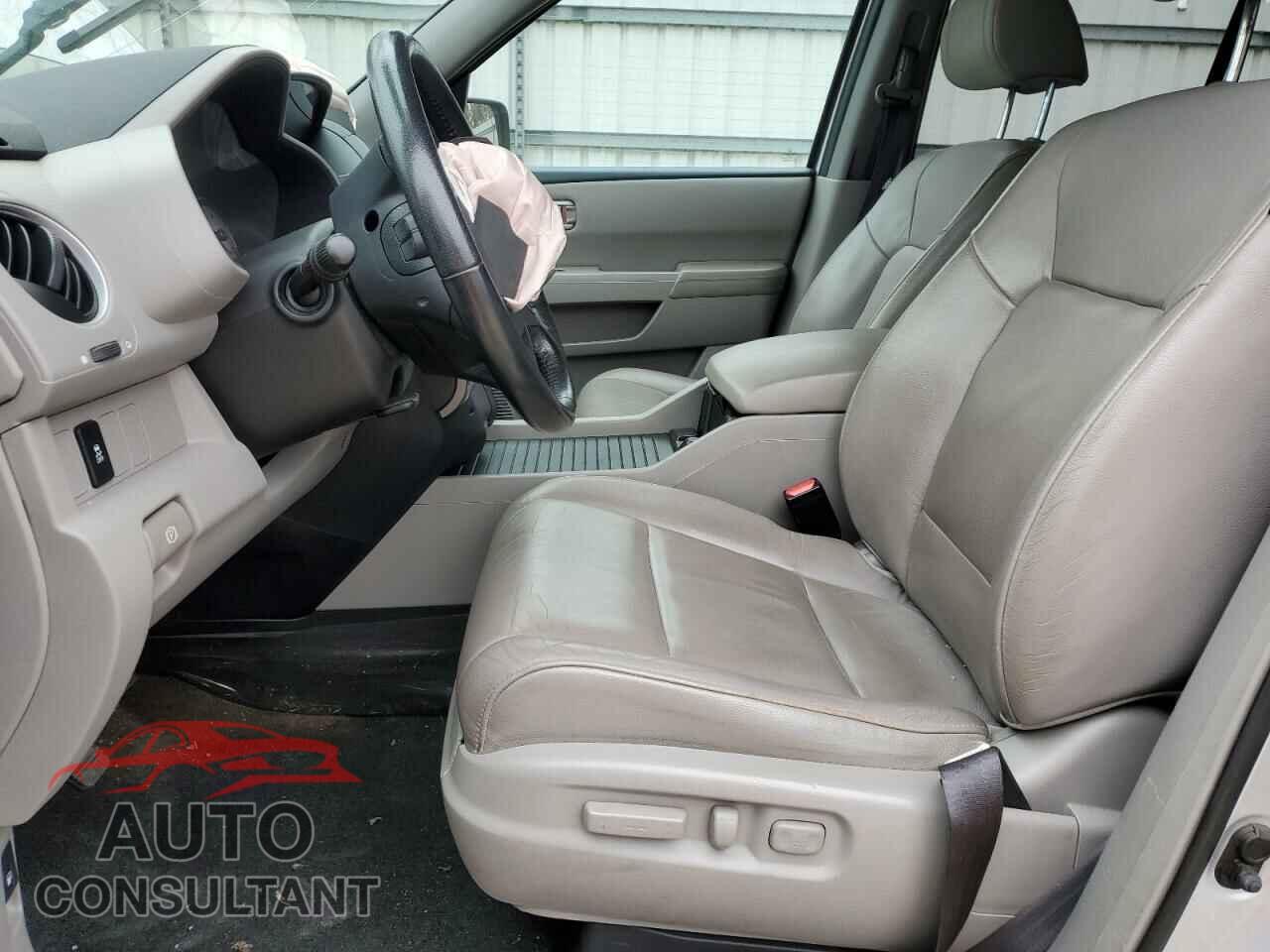 HONDA PILOT 2014 - 5FNYF3H58EB004714