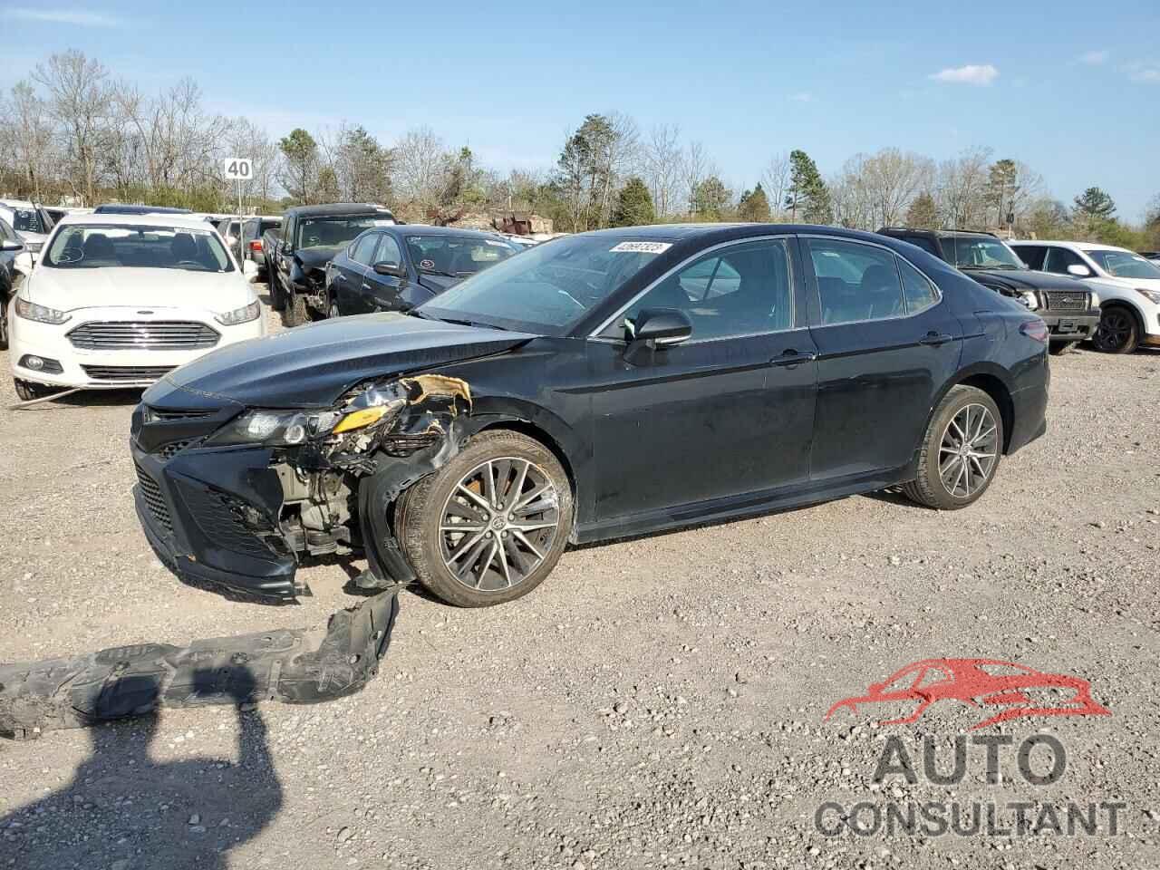 TOYOTA CAMRY 2021 - 4T1G11AKXMU477420